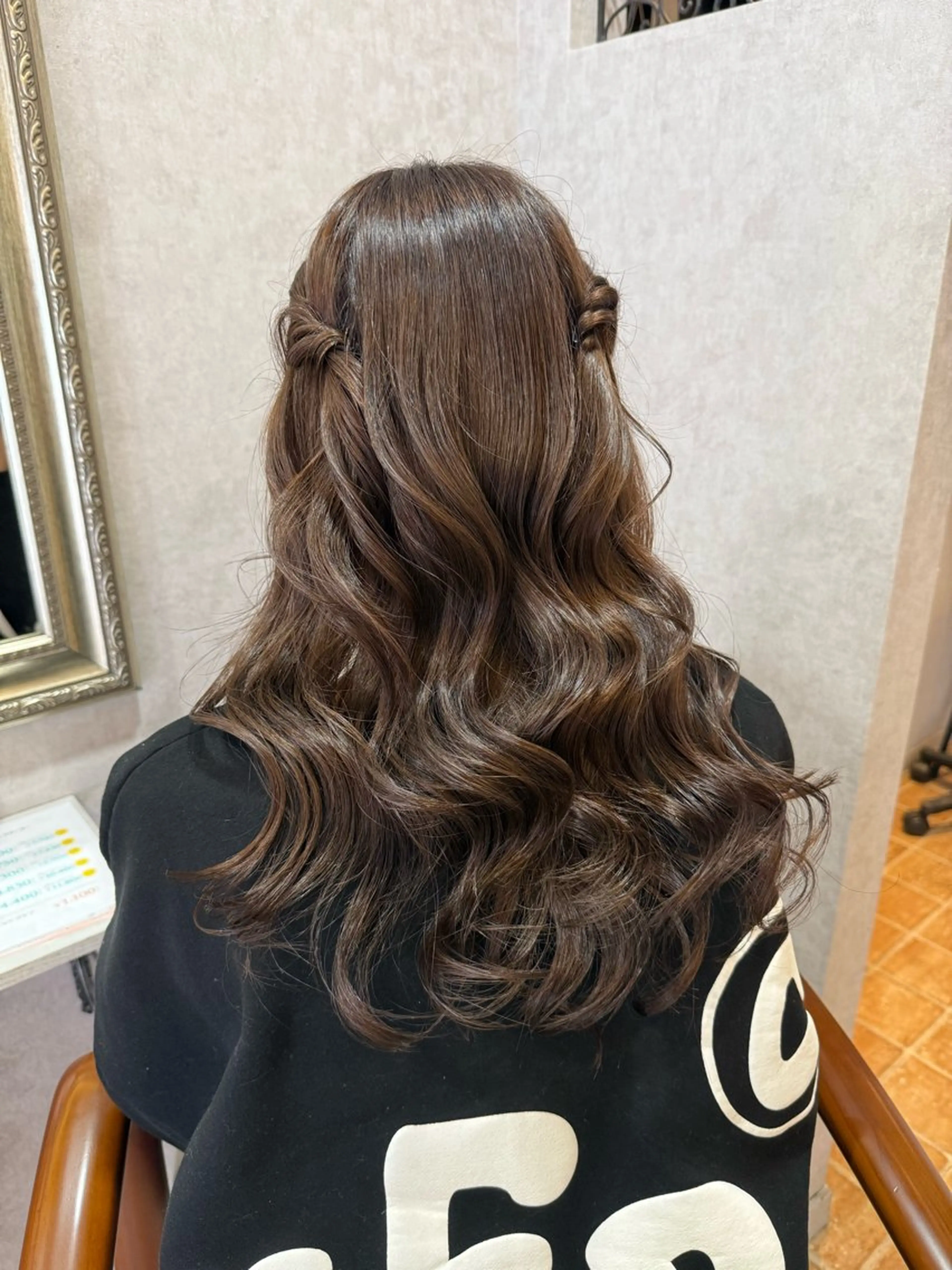 ロング カラー ブリーチ グレージュ ブリーチなしカラー ヘアセット 星田 美海のヘアスタイル