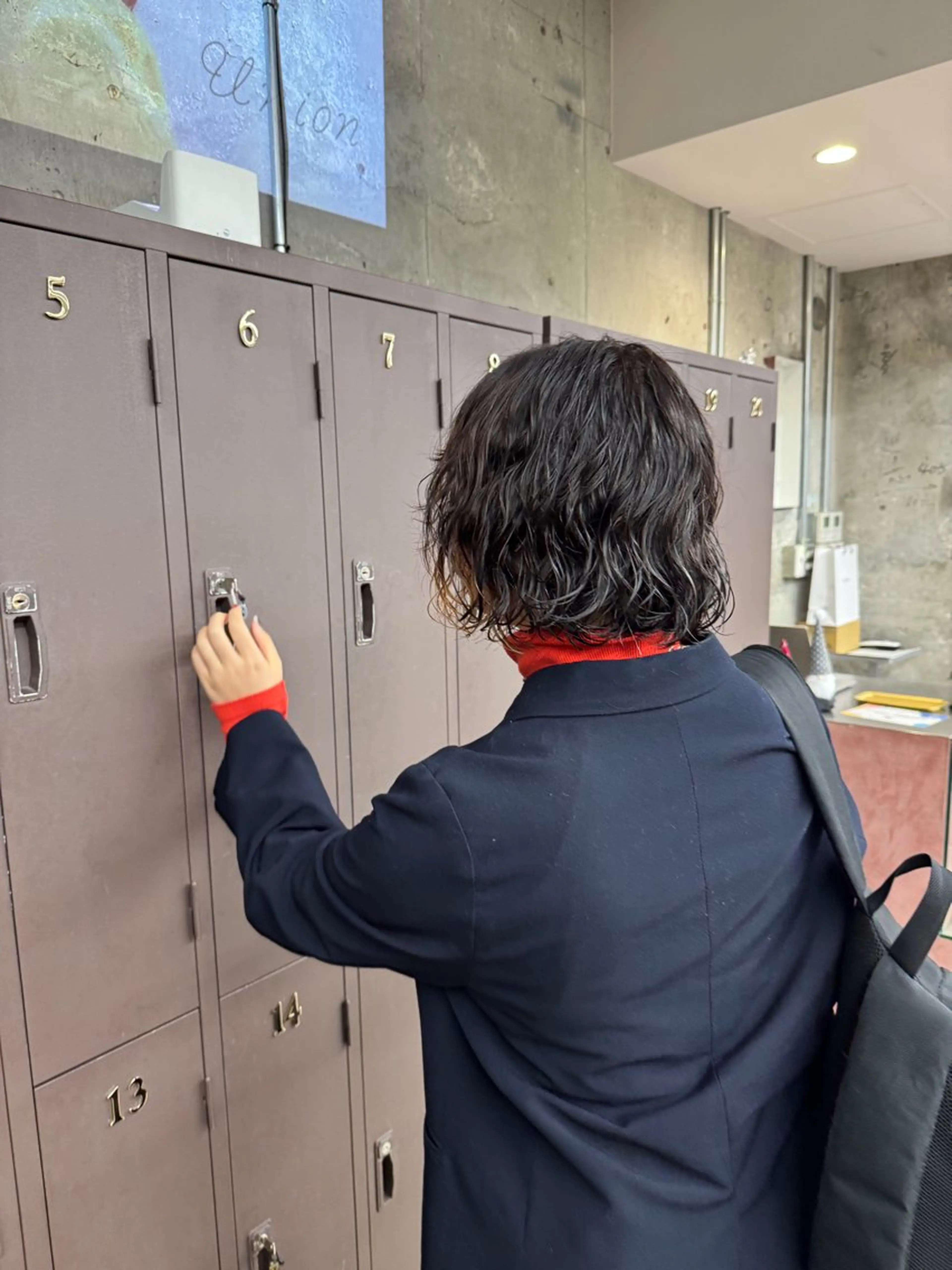 ミディアム パーマ 森田遥奈/透明感カラ ー/似合わせカットのヘアスタイル