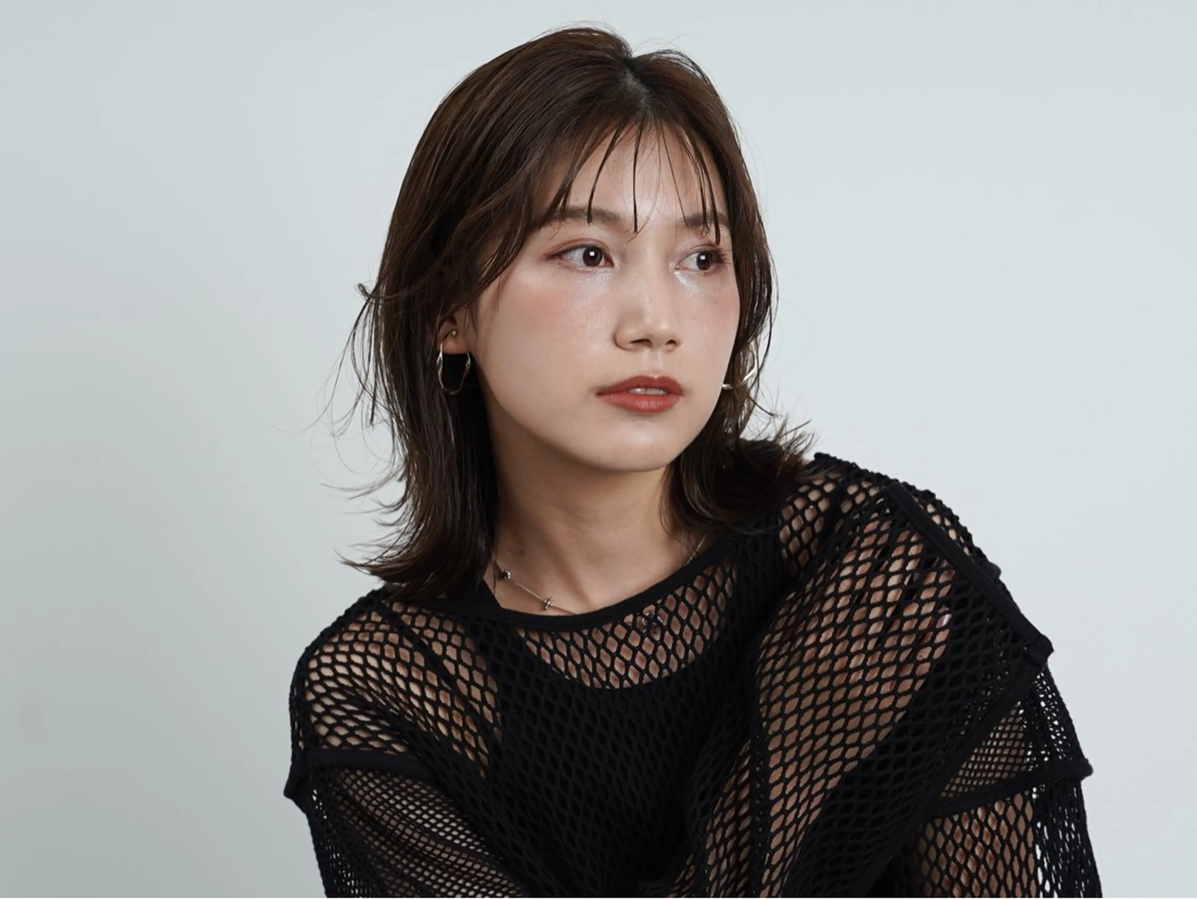 ミディアム カラー 透明感カラー 顔周りカット 似合わせカット 園田あずさ/髪質改善 /透明感カラーのヘアスタイル