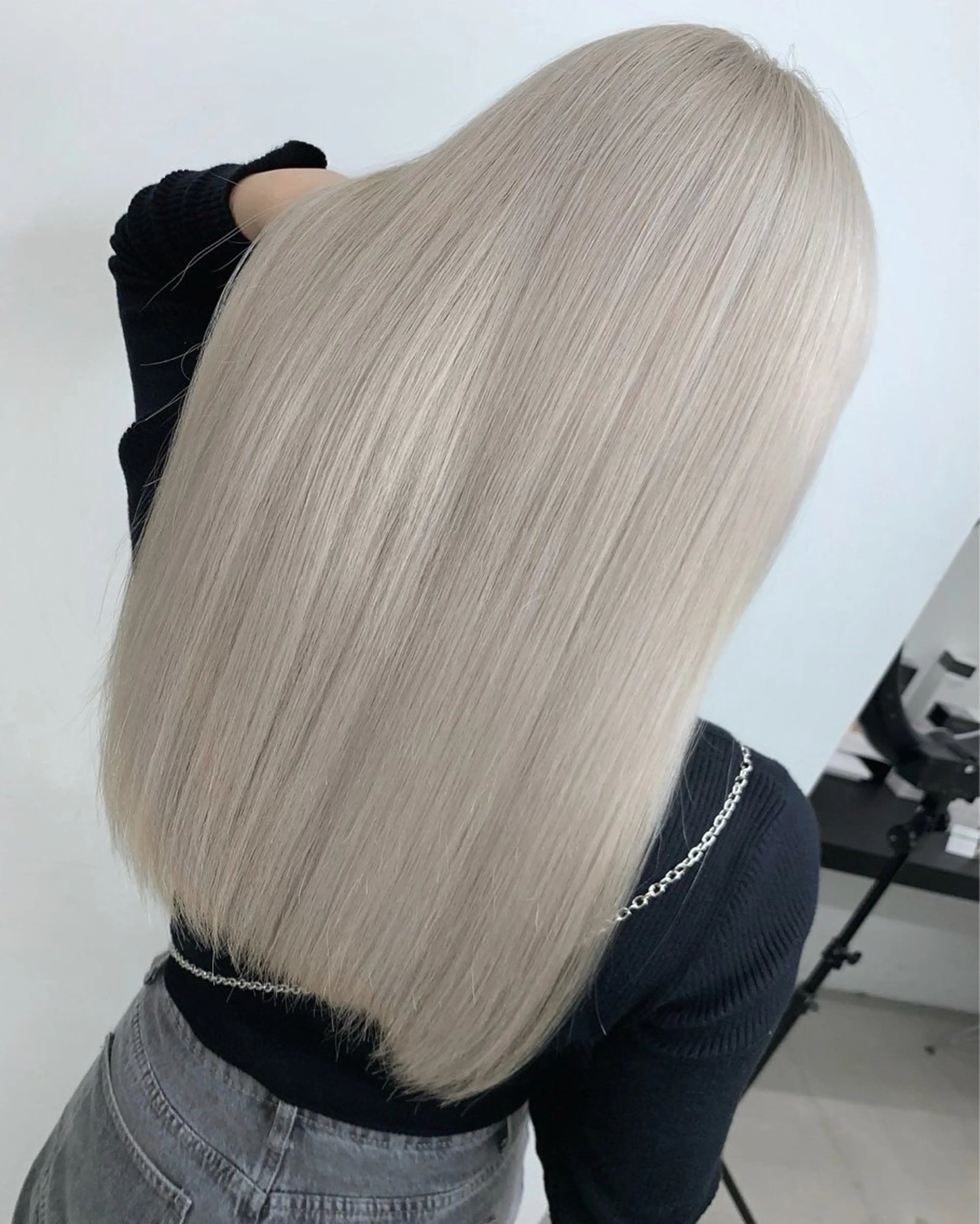ロング カラー ヘアカラー 大平 琶月のヘアスタイル