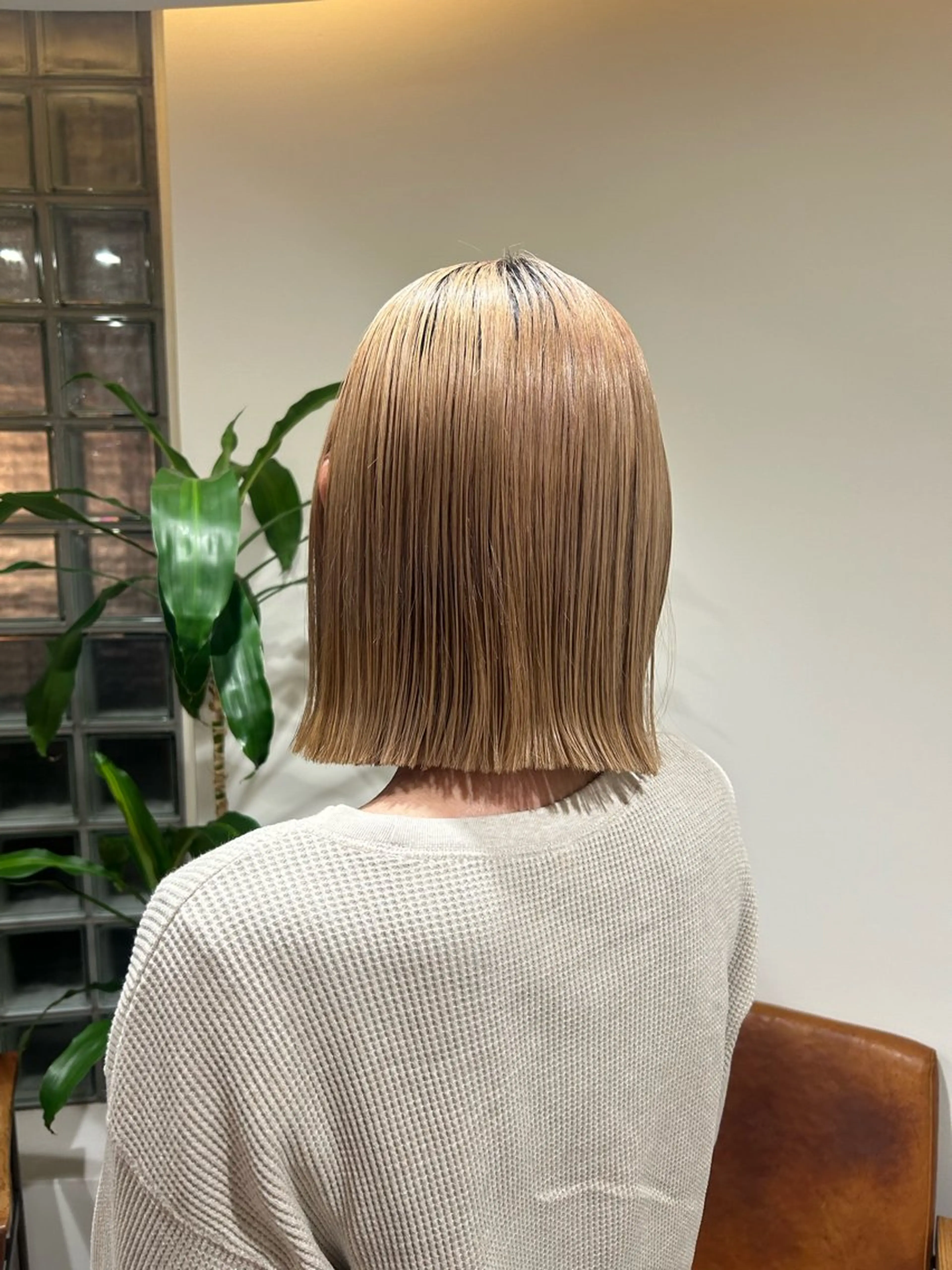 ミディアム ボブレイヤー/ ブリーチ/miyuuのヘアスタイル