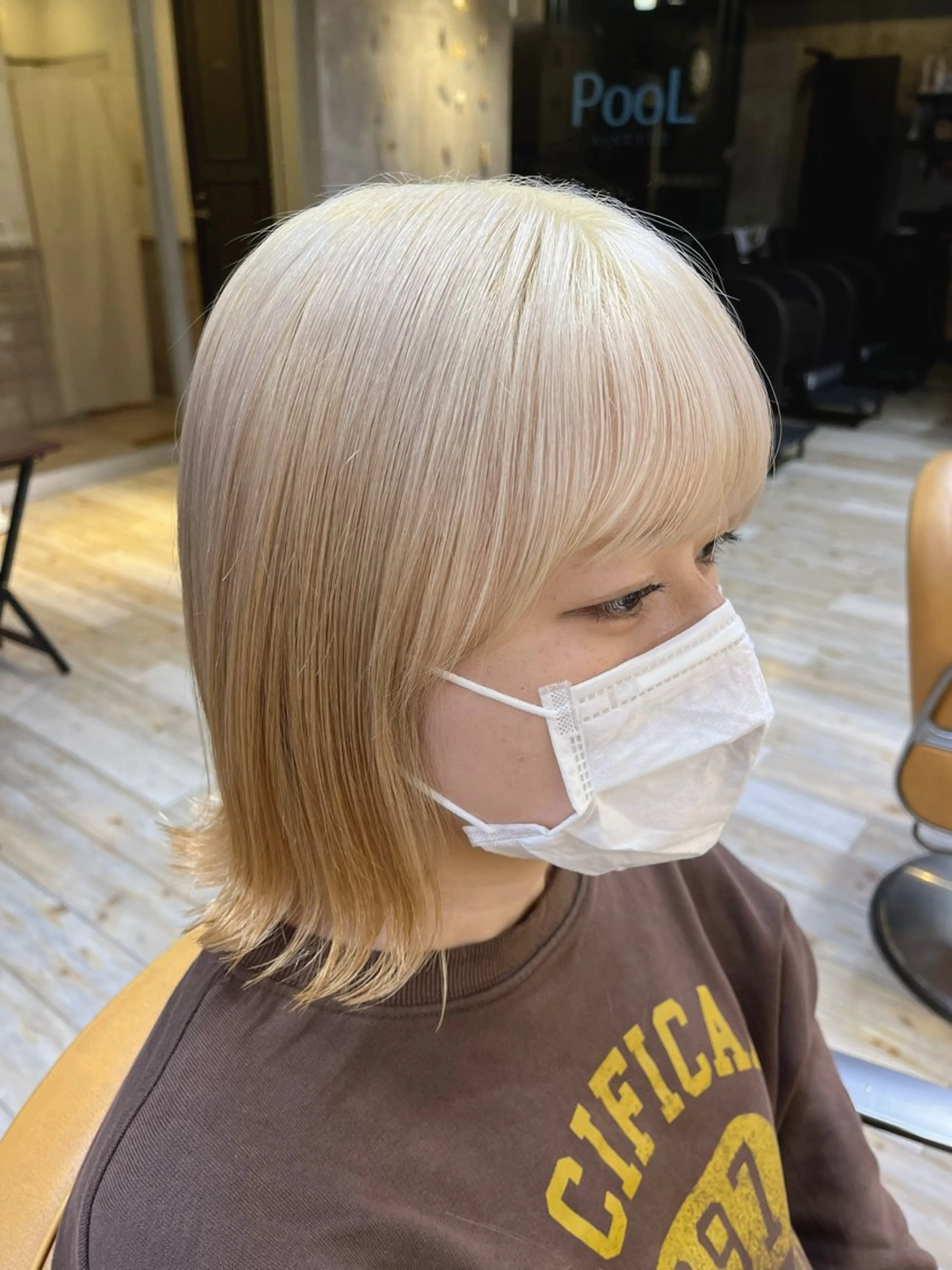 カラー ブリーチ ブロンド ハイトーンカラー ボブ ミユウ🌼ブリーチ / ダブルカラーのヘアスタイル
