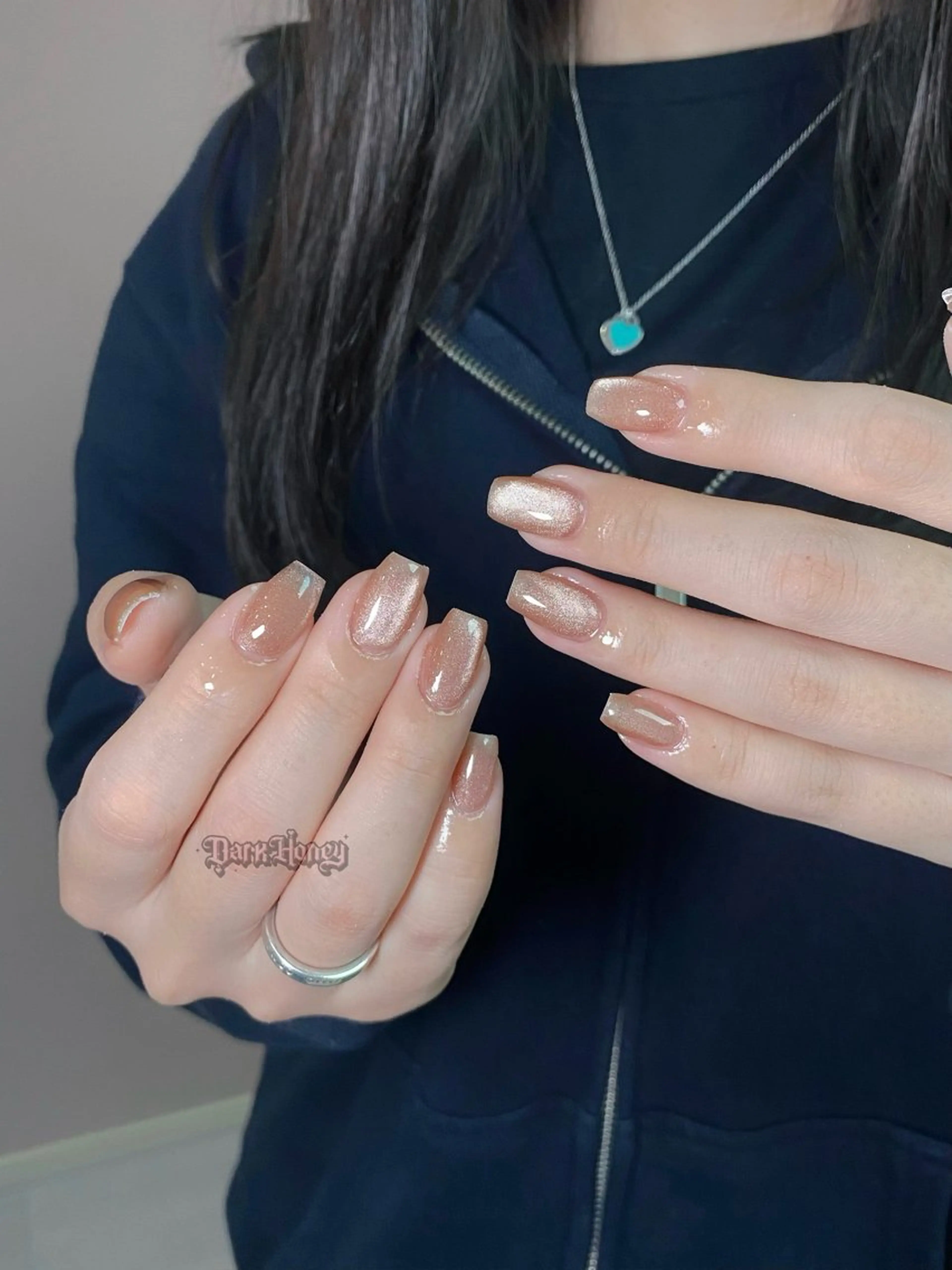 ネイル ハンドネイル Dark honey スカルプ専門原宿店のネイルデザイン