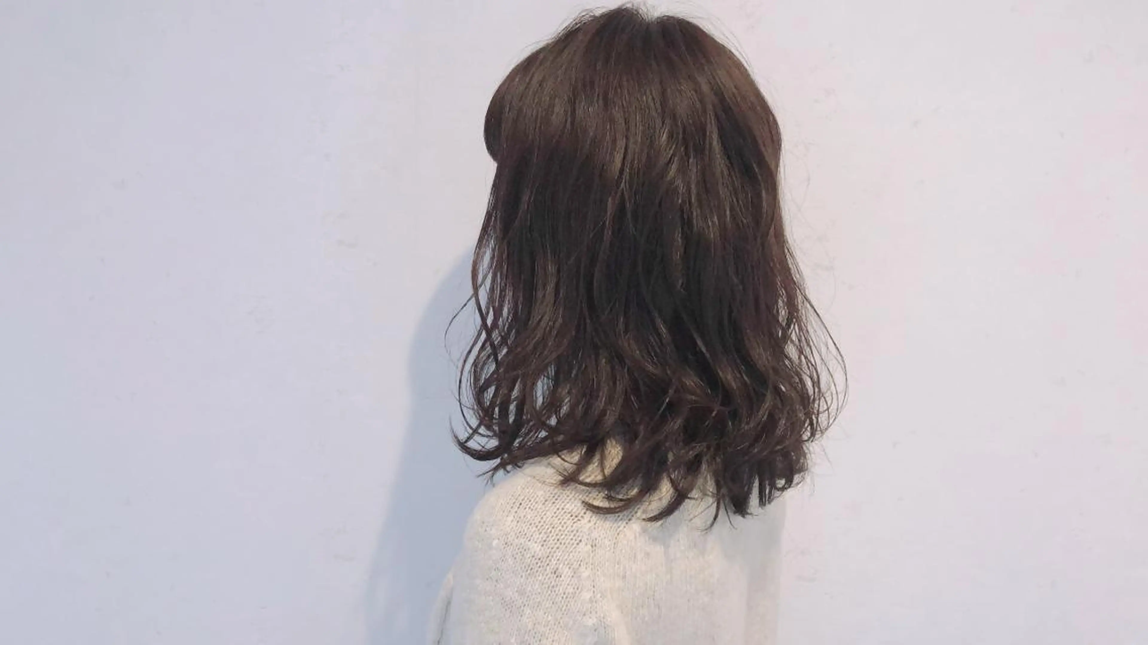 ミディアム カラー 伊藤 さやかのヘアスタイル