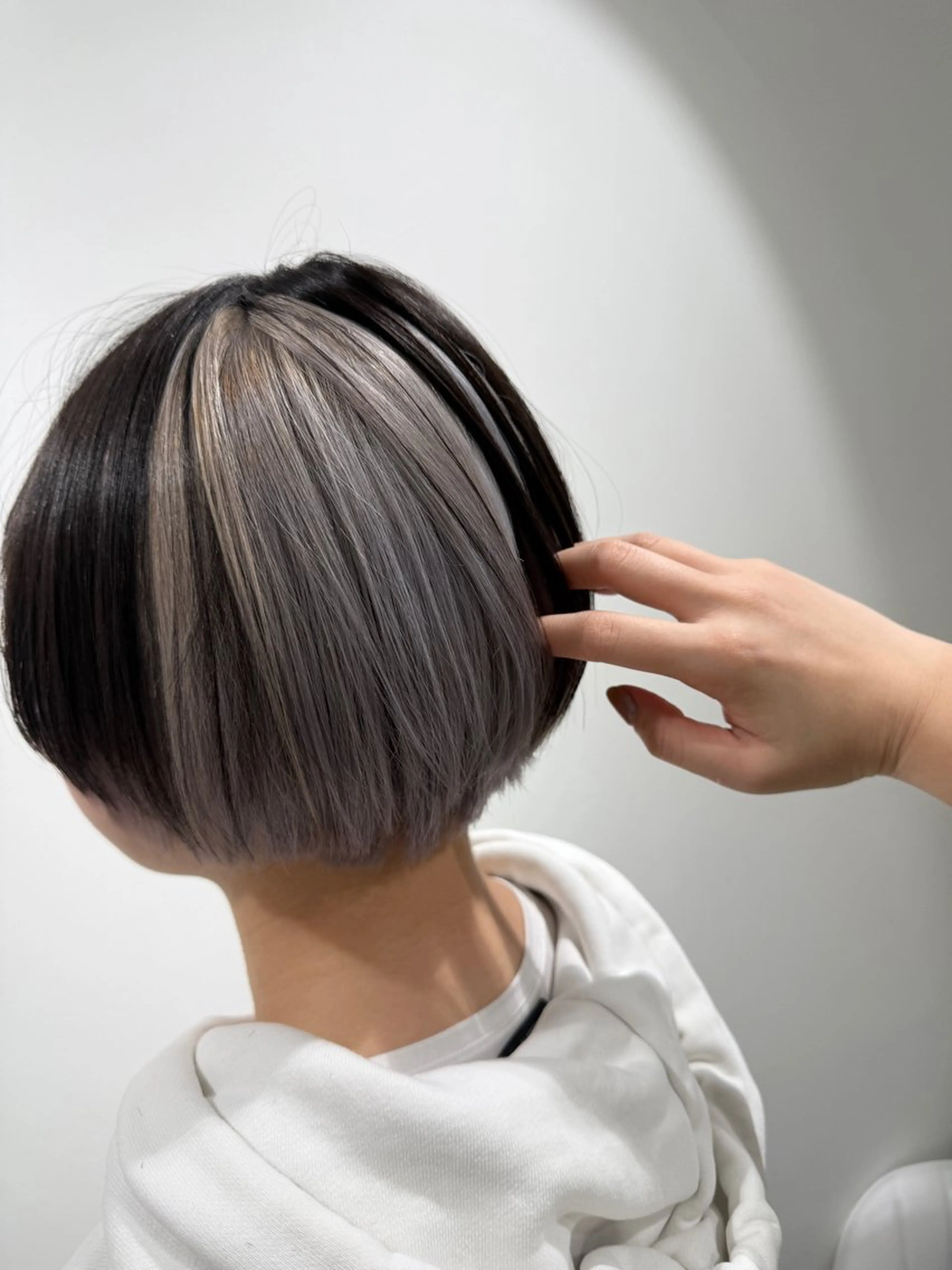 ショート ヘアカラー 似合わせスタイル☁️ 堀内志茉🍀のヘアスタイル