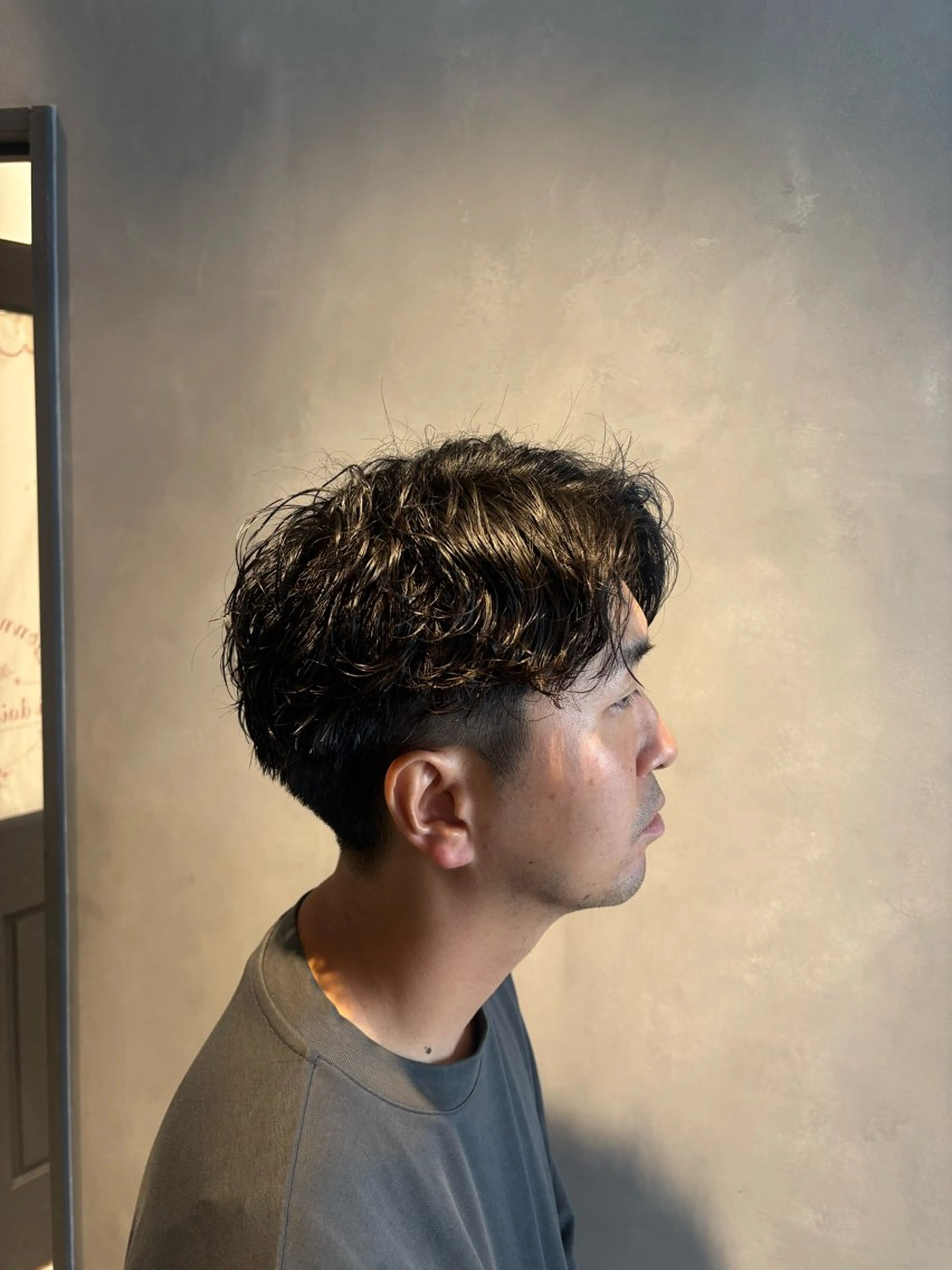 ショート パーマ メンズ メンズパーマ シャドーパーマ 10〜30代垢抜けメ ンズ特化/入沢花音の眉毛・アイブロウイメージ