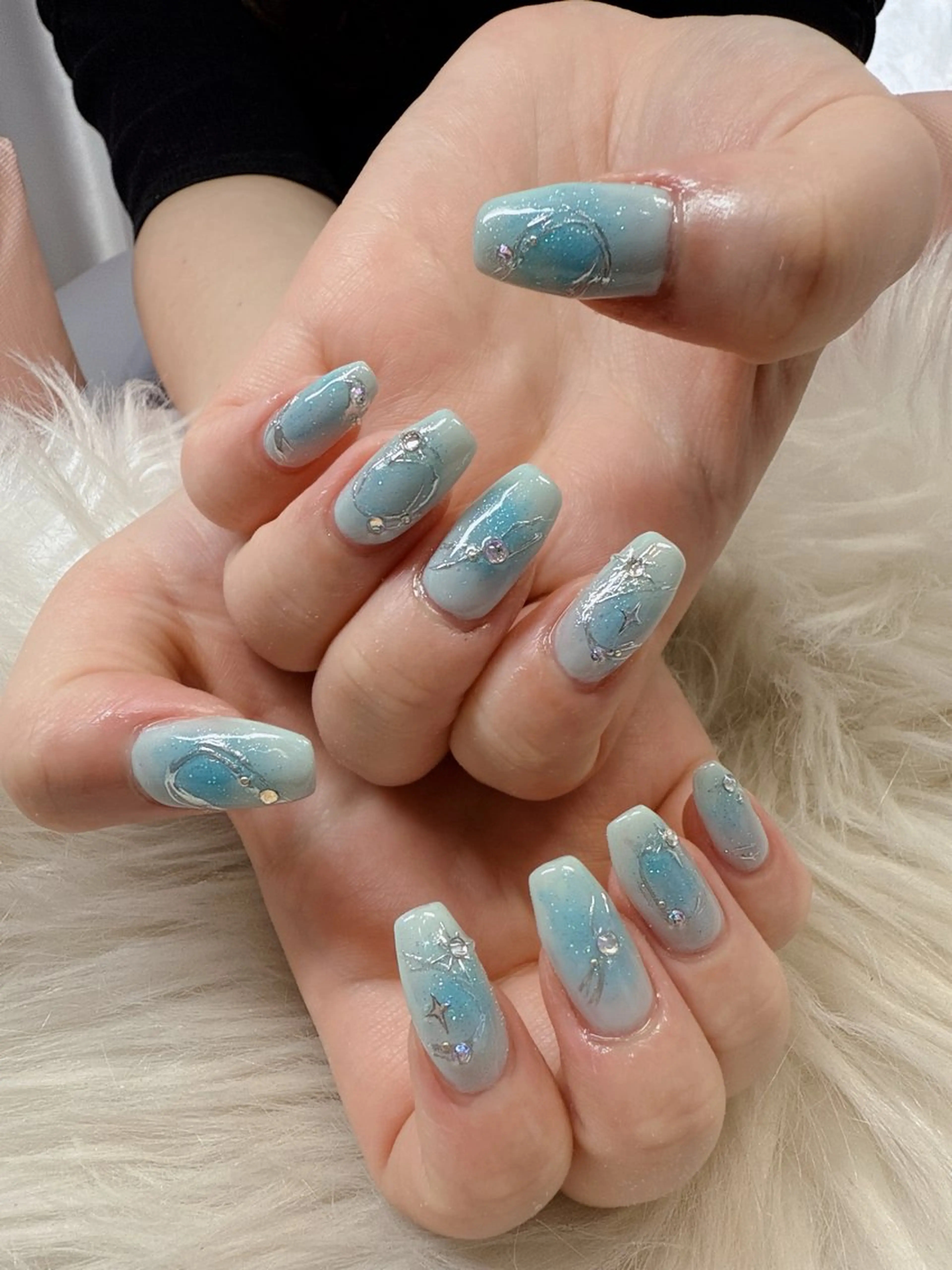 ネイル Amoureuse Satomiのネイルデザイン