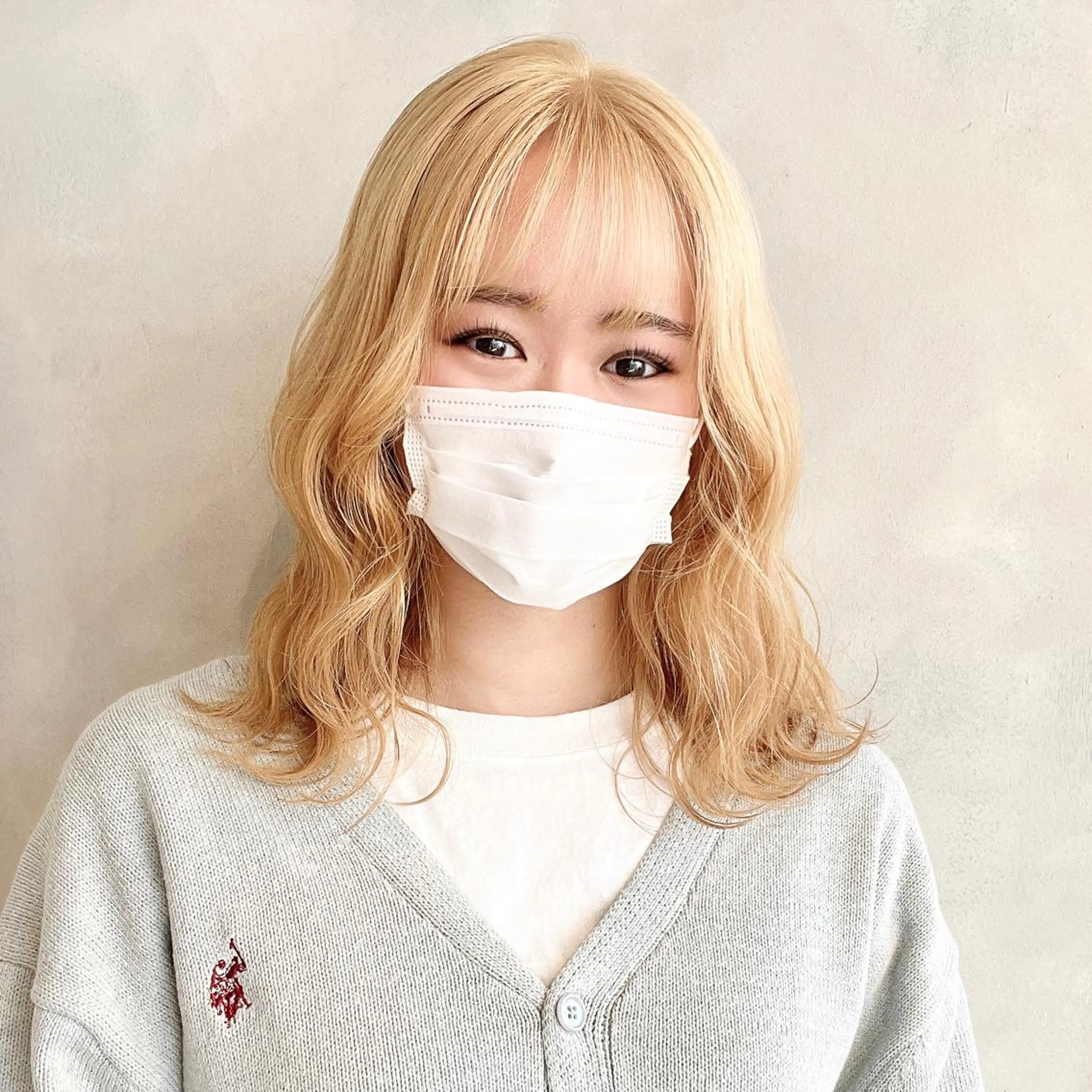 セミロング カラー 髪質改善⌇透明感 カラー⌇川上葵のヘアスタイル