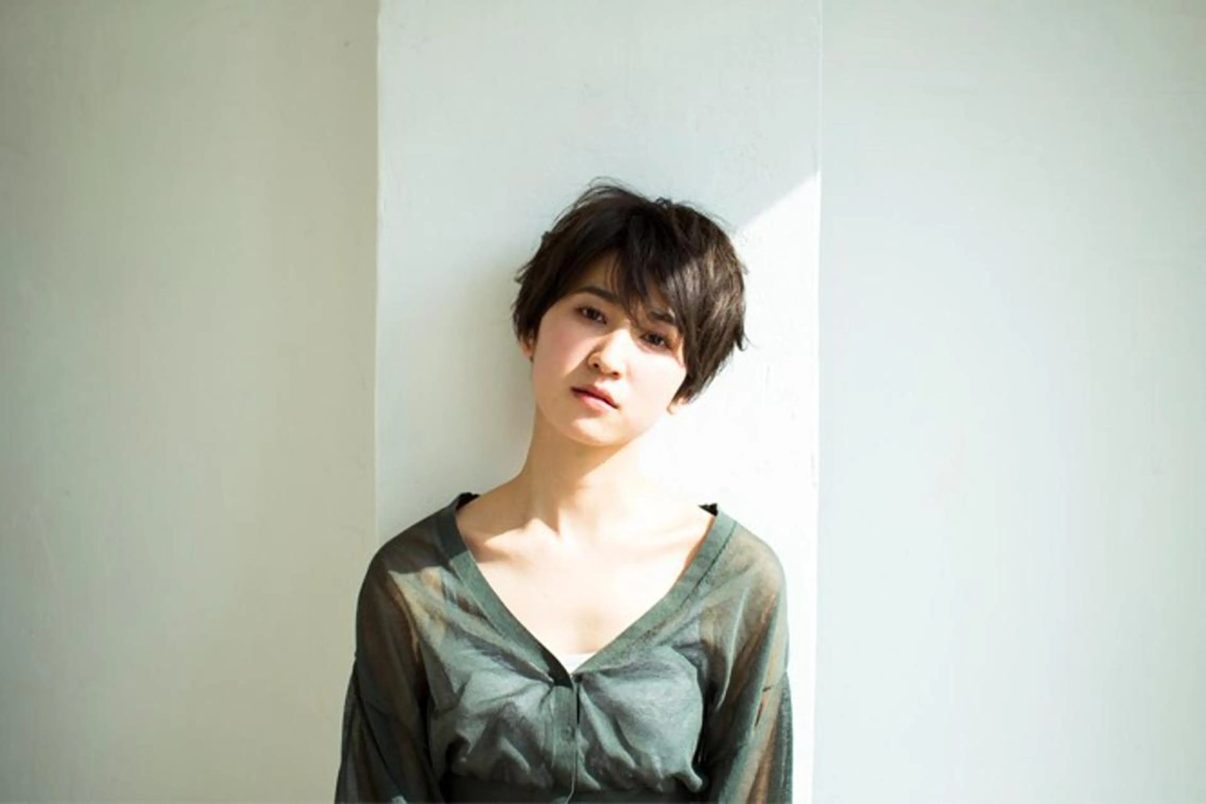 ショート カラー ショートレイヤー グレージュ レイヤーカット ショートヘア 久保 敏之のヘアスタイル