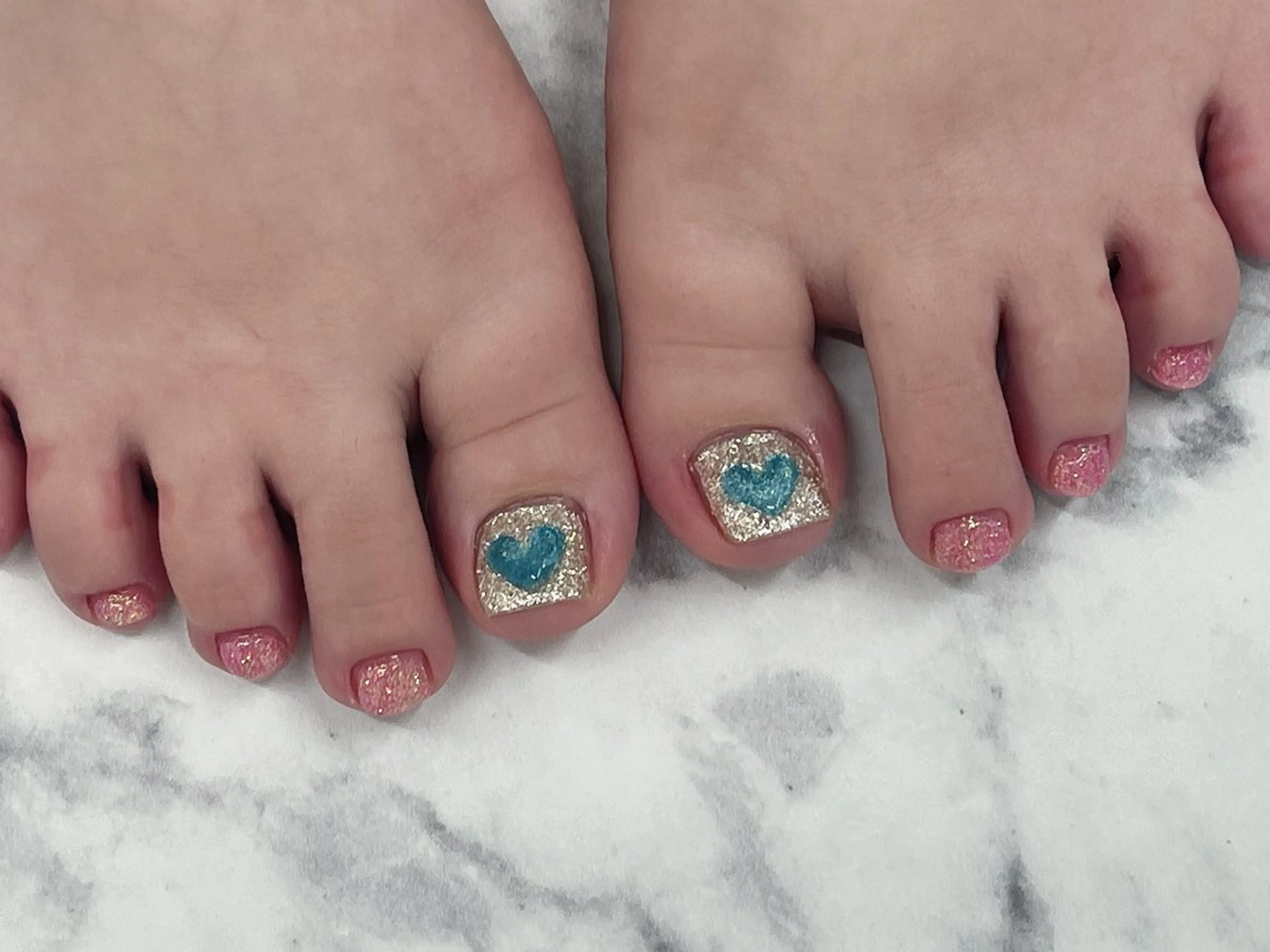 ネイル フットネイル Regene ARAKIのネイルデザイン