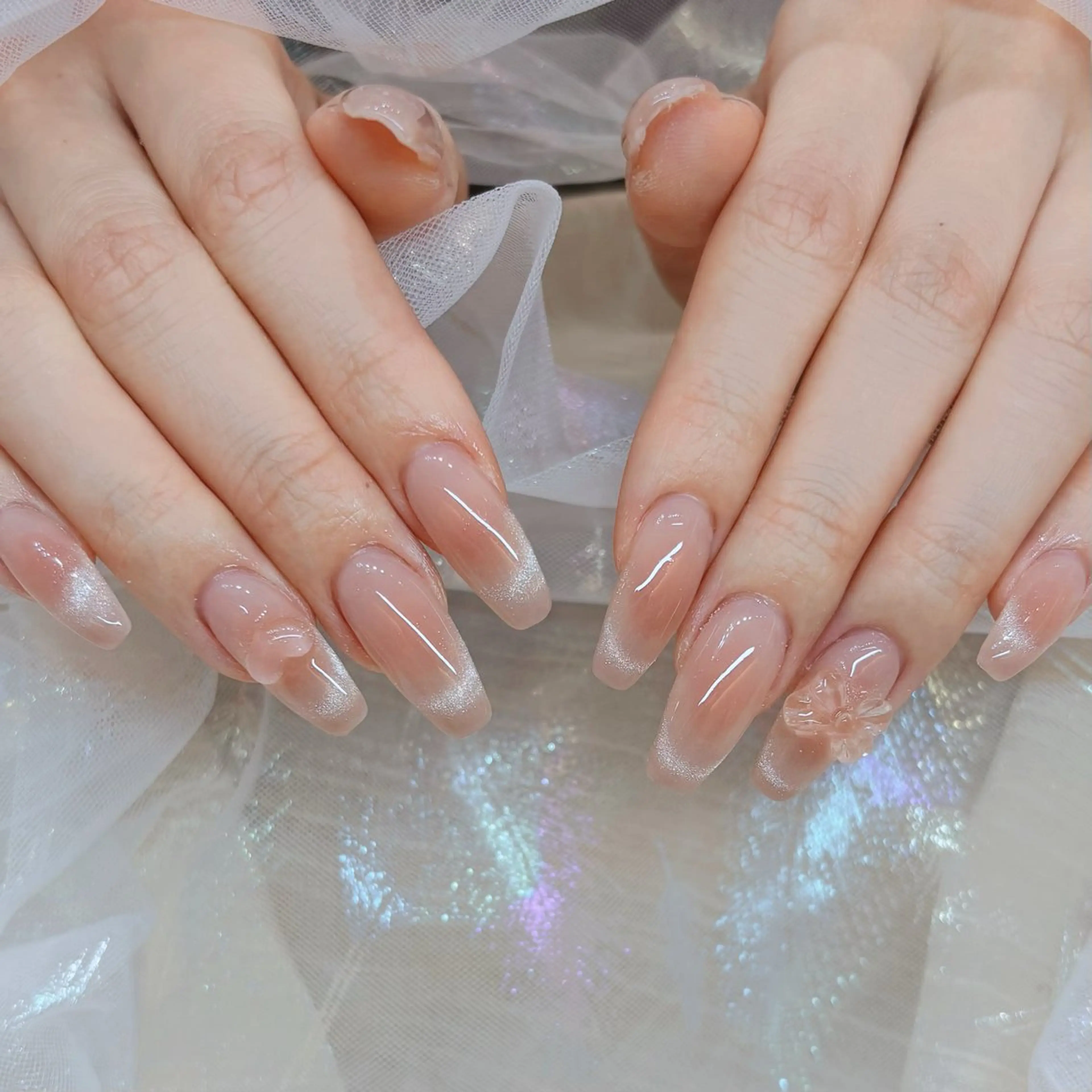 【チップ長さだし】マグネットフレンチ×チークネイル✨️パーツ500円2個サービス中の写真