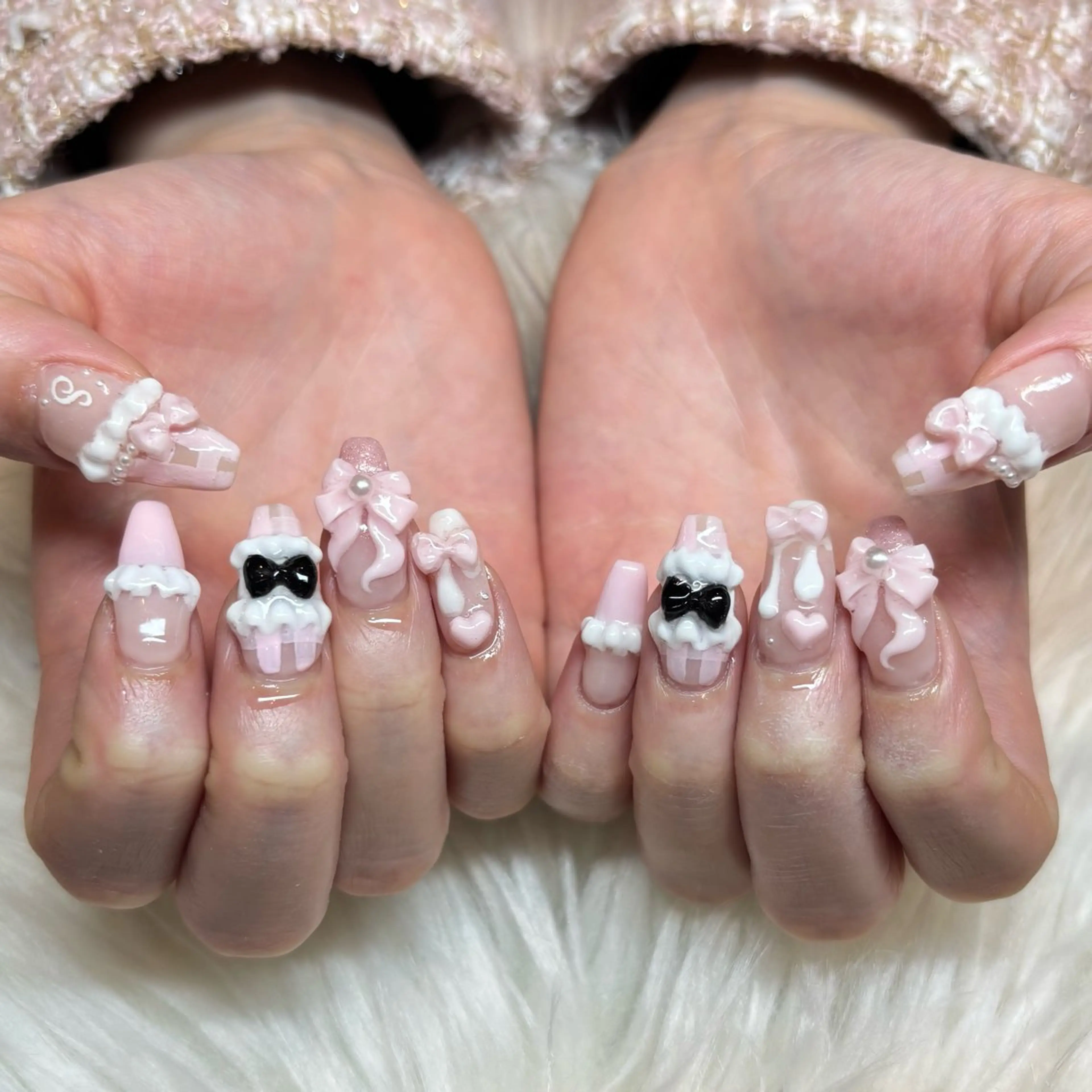 ネイル ハンドネイル 倫実/スカルプ /ガーリー/個性派のネイルデザイン