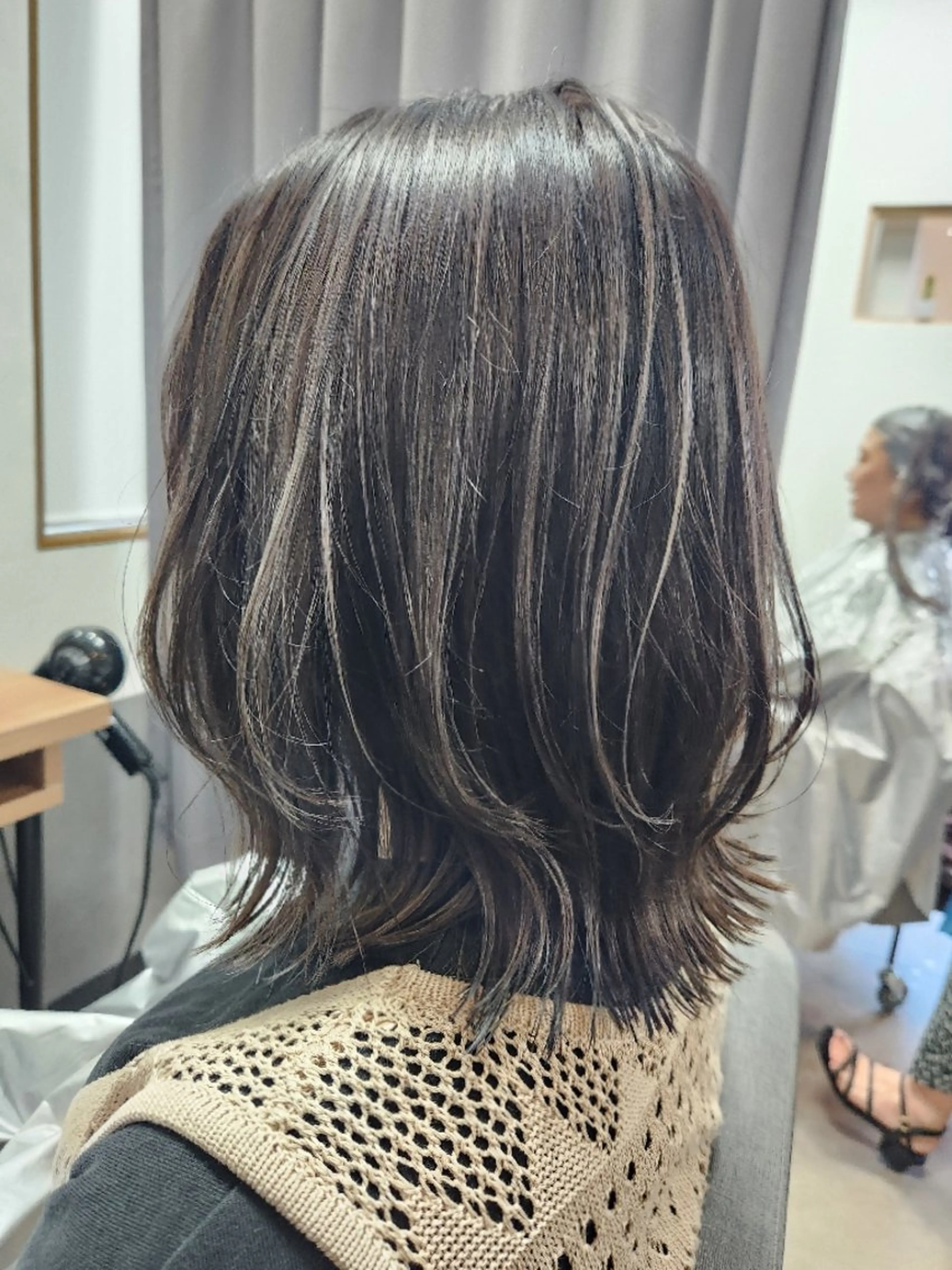 ミディアム カラー ハイライトカラー ハイライト ✂ AYAのヘアスタイル