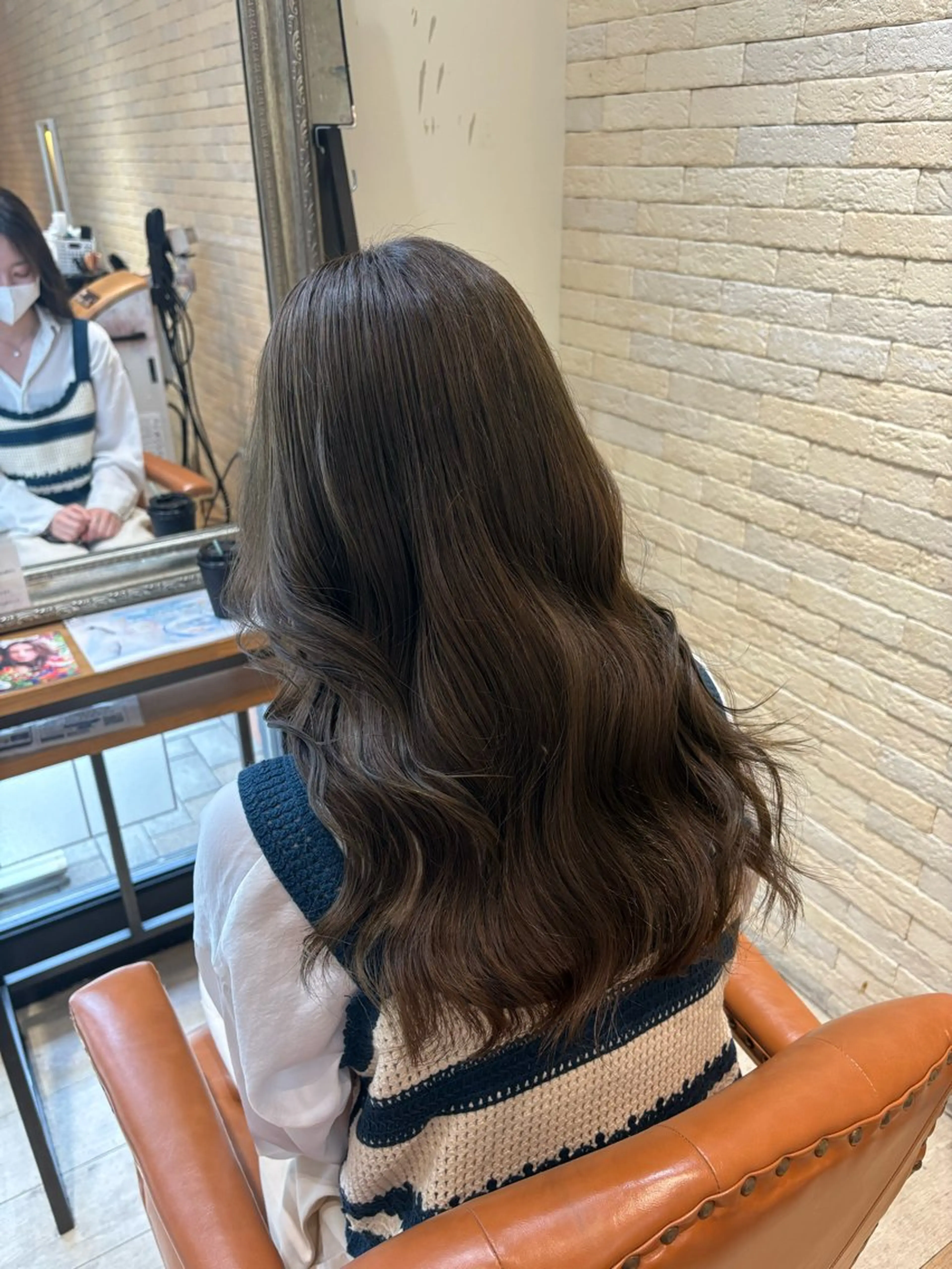 カラー ヘアカラー トリートメント しおり🍬 KOKORO🤍のヘアスタイル