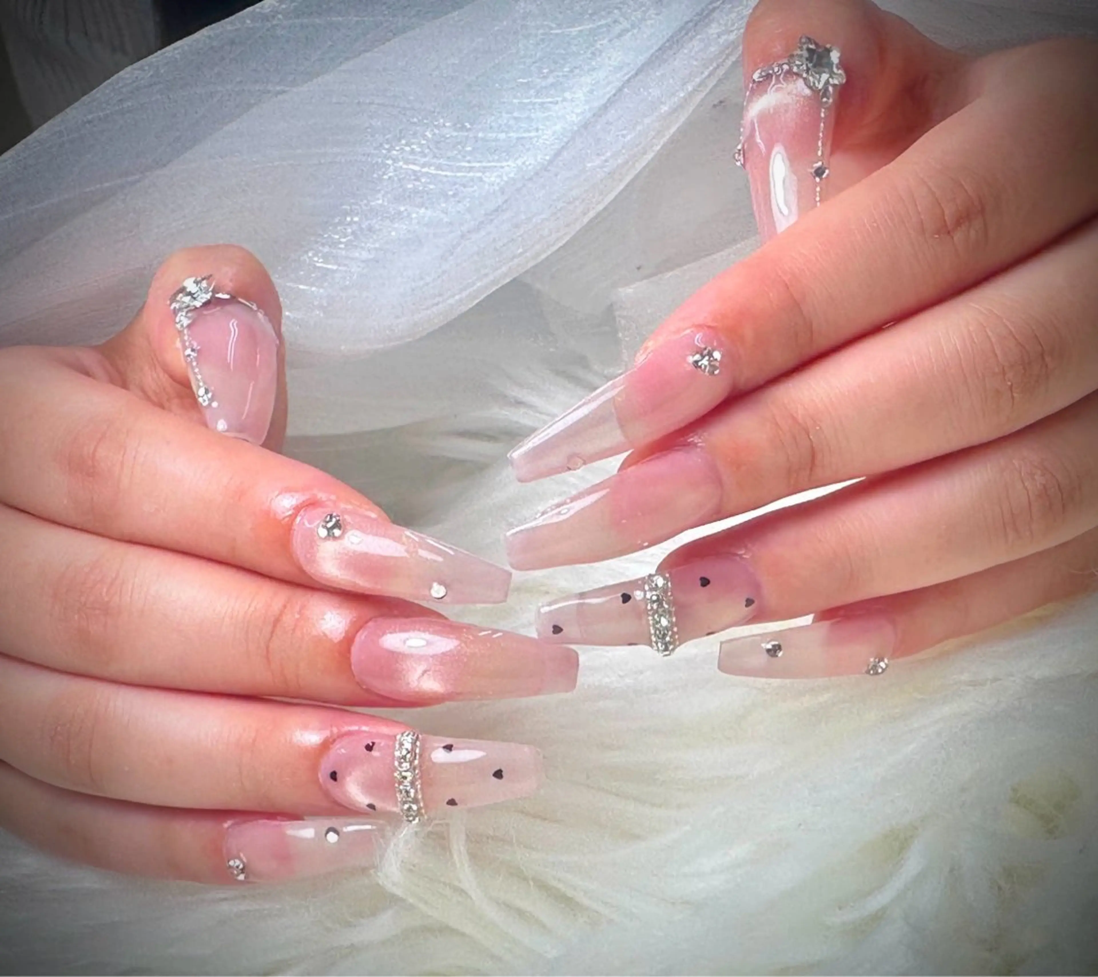 ネイル 長さ出し フットネイル フレンチネイル グラデーション 韓国ネイル ハンドネイル Hana Rose Nailのネイルデザイン