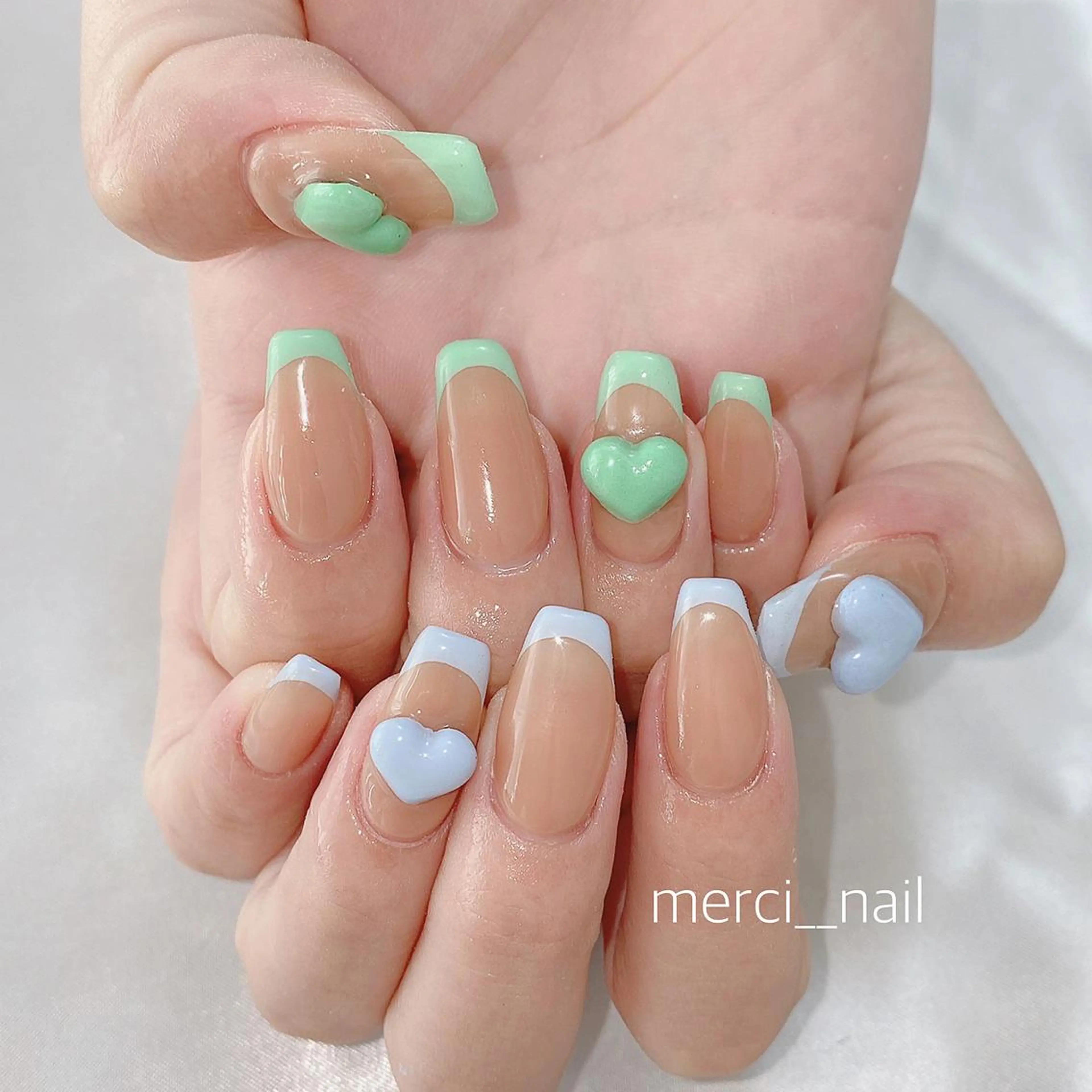 ネイル クリアネイル フラッシュネイル フレンチネイル 韓国ネイル マグネットネイル merci nailのネイルデザイン