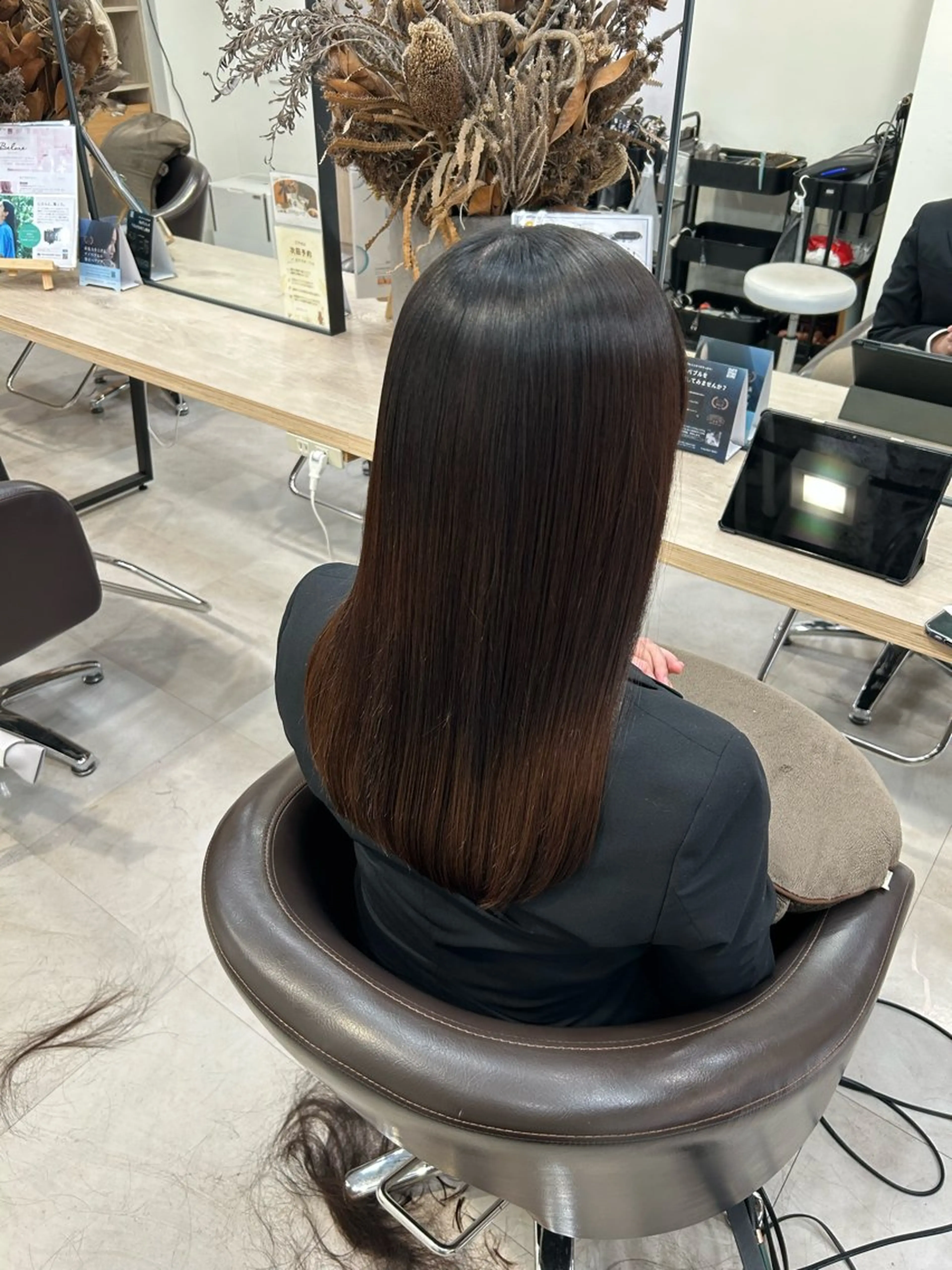 ロング 光を纏うツヤ感ロング Natsuki🤍のヘアスタイル