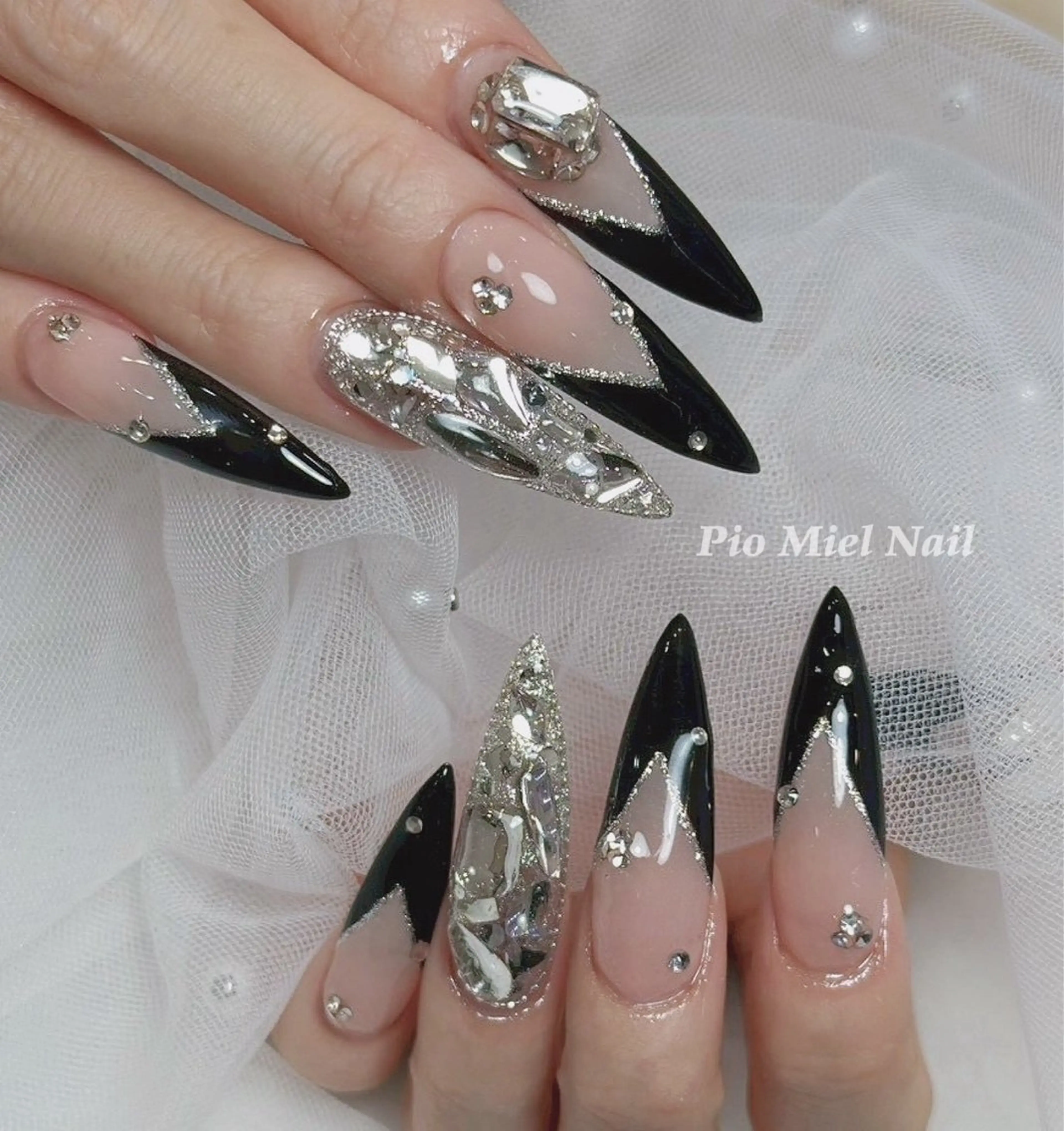 ネイル momo 長さだしのネイルデザイン