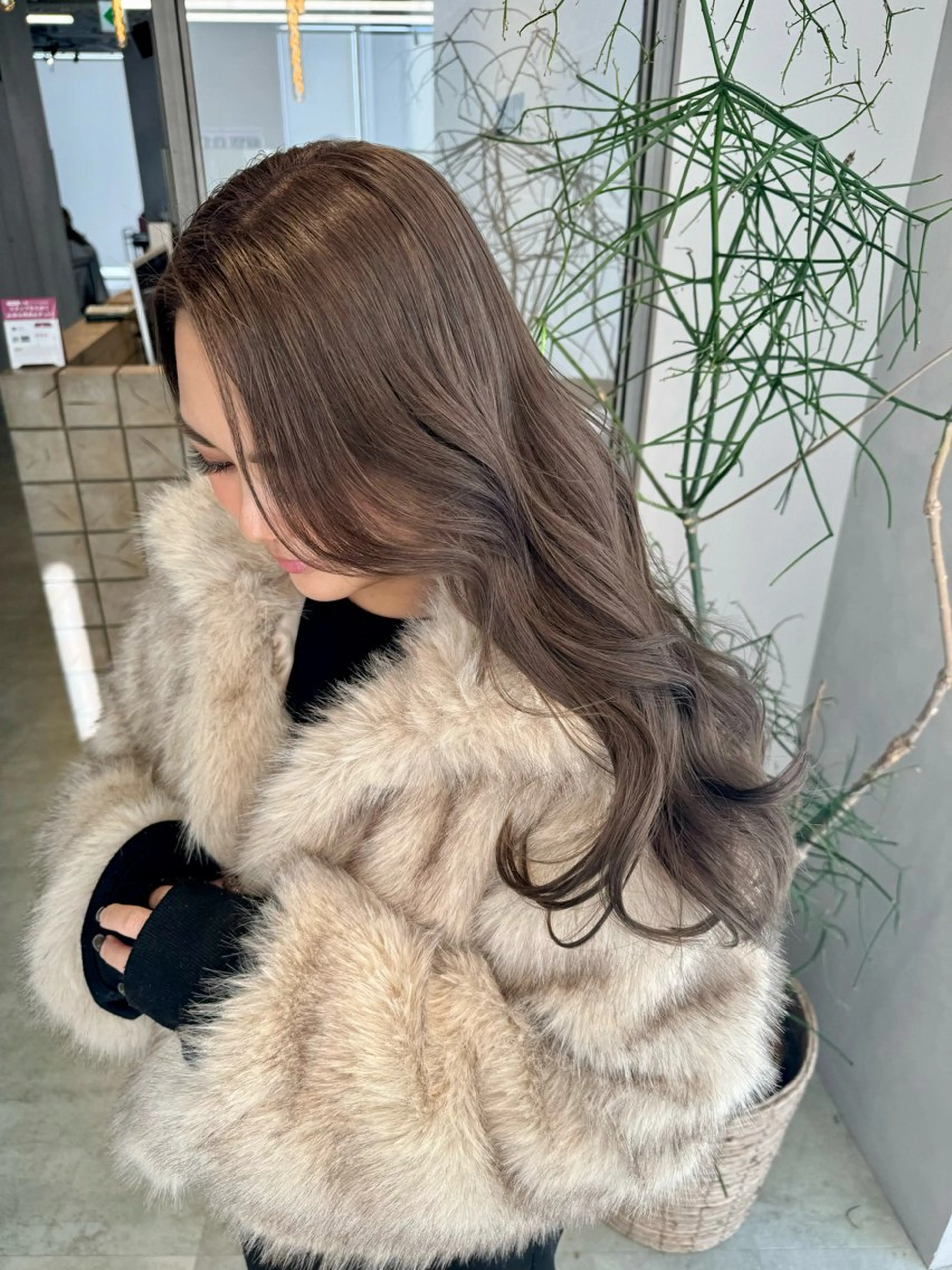 カラー フォギーグレージュ グレージュ カット ヘアカラー トリートメント 透明感カラー✨艶髪 制作🌱山根あゆみのヘアスタイル