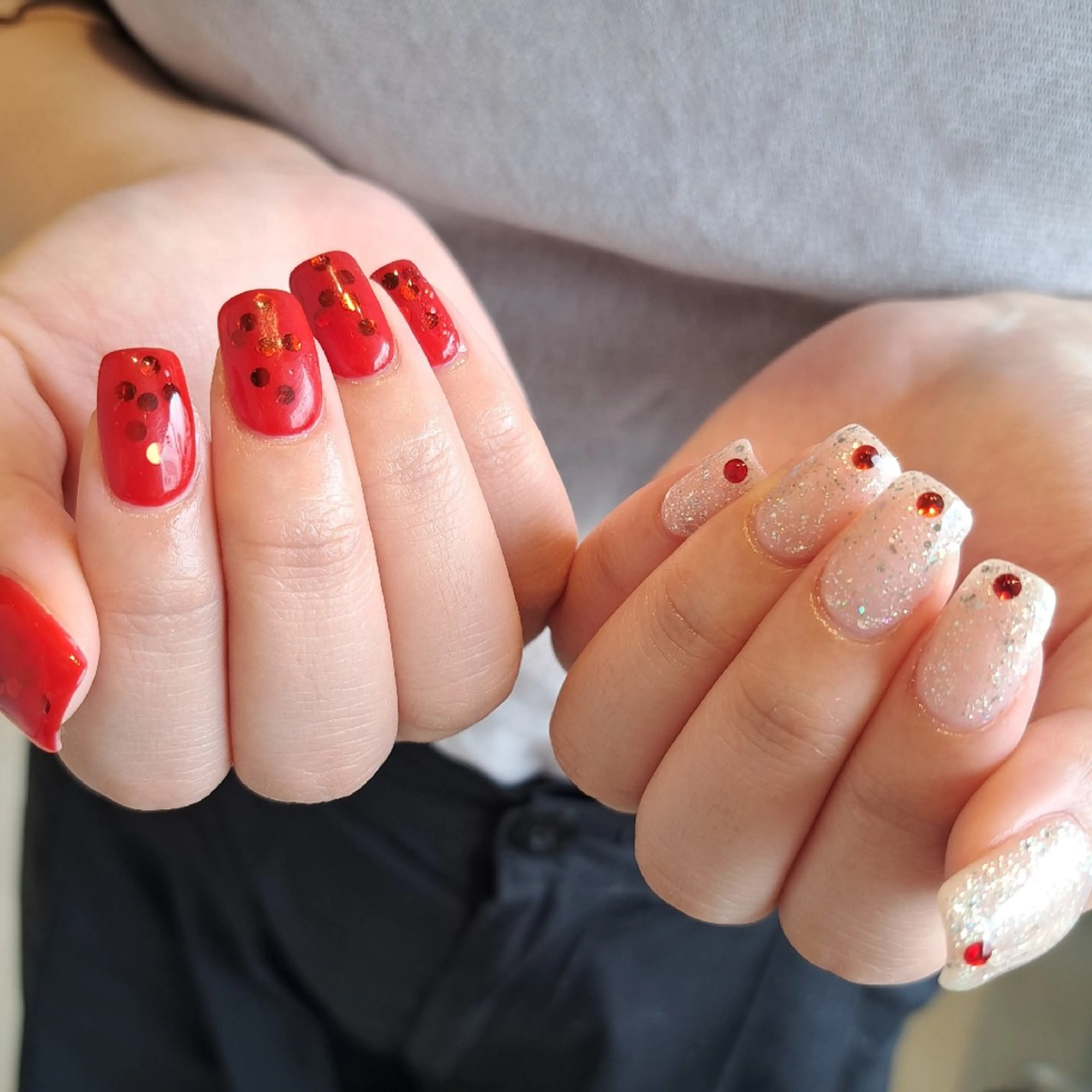 ネイル アートネイル ジェルネイル ホログラムネイル 持ち込み 赤色 ハンドネイル Nail mood デザイン持ち込みokのネイルデザイン