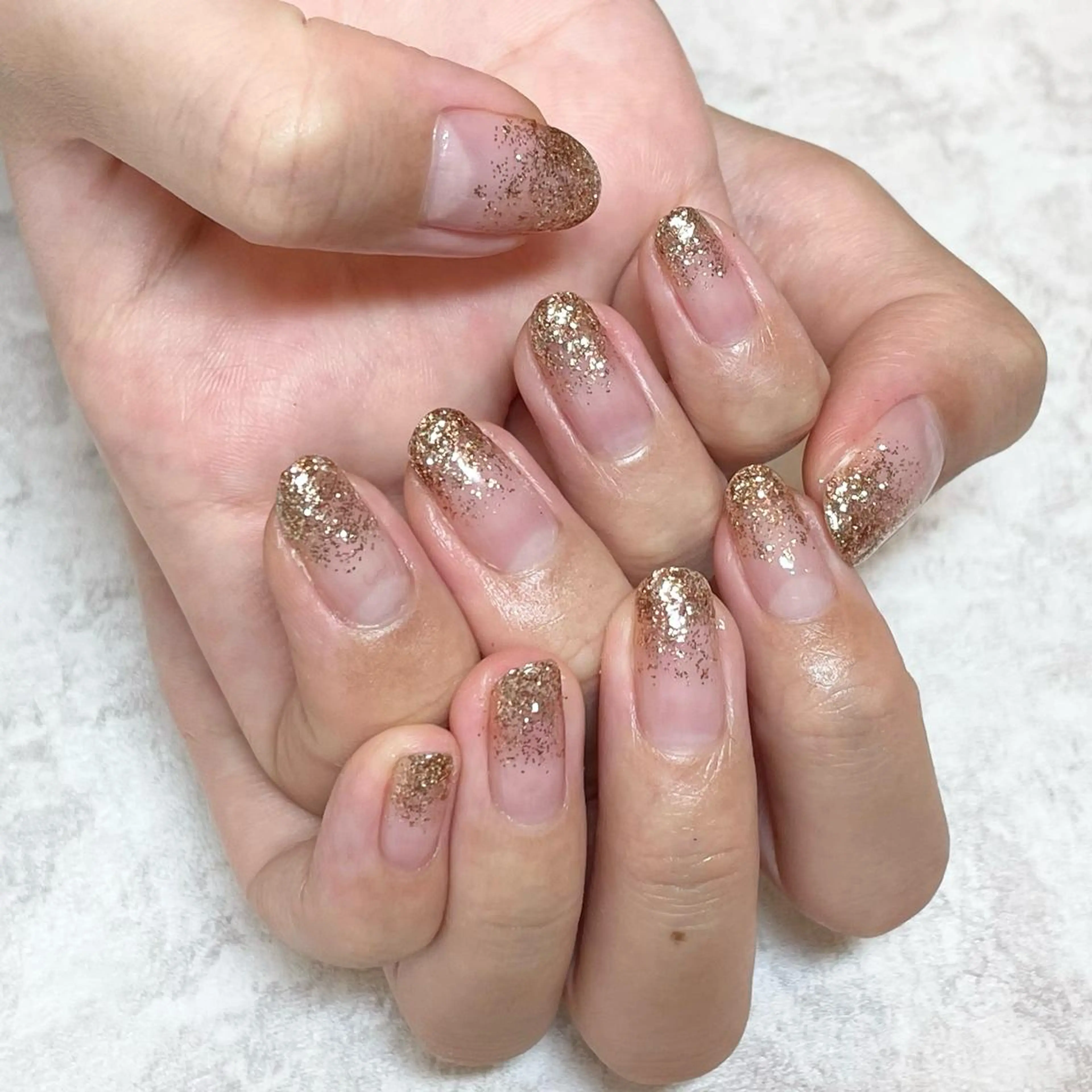 ネイル グラデーション ラメ(グリッター) ラメグラデーション CHOUETTE Shioriのネイルデザイン