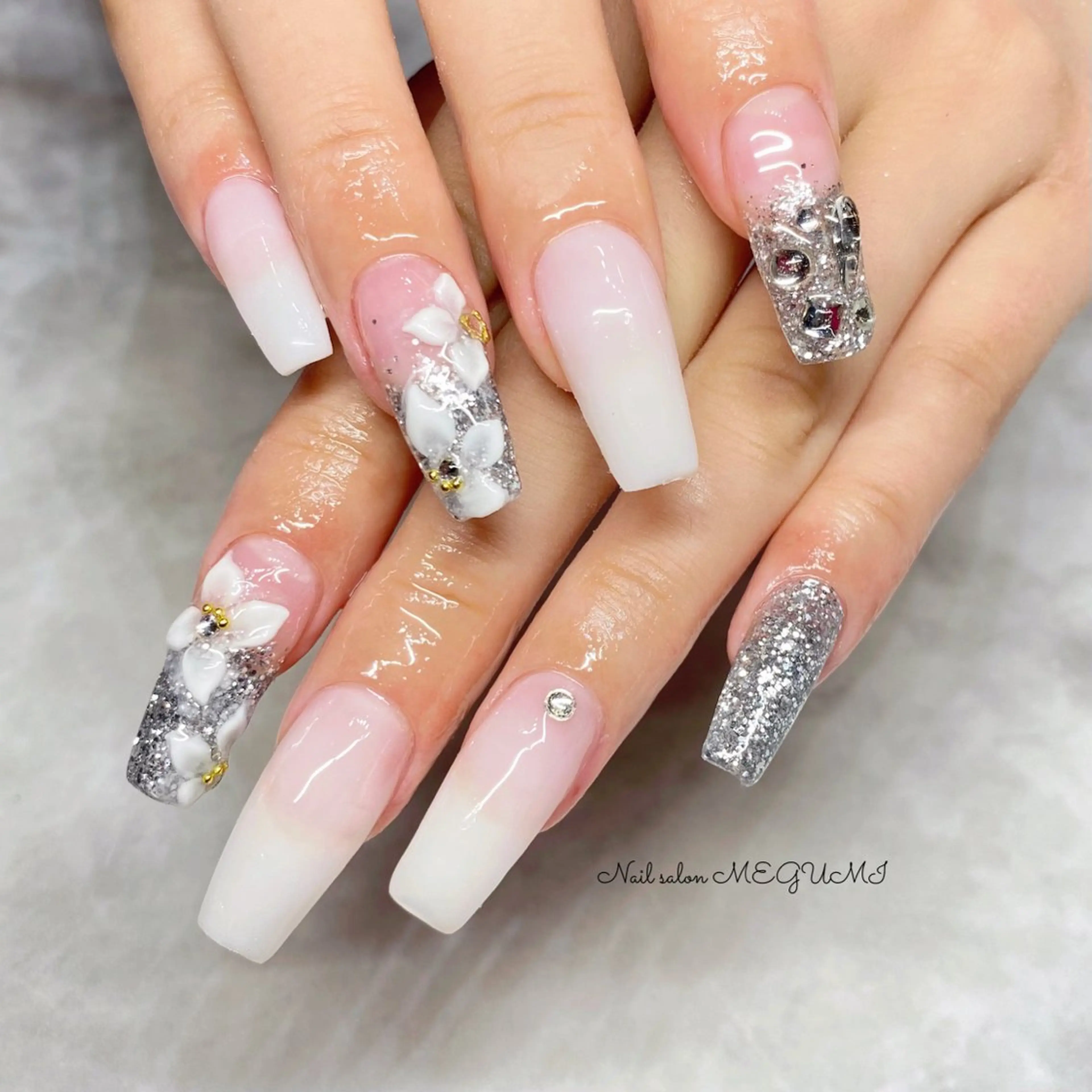 💅スカルプ10本＋持込みデザインゴージャス【オフなし】※施術目安180分の写真