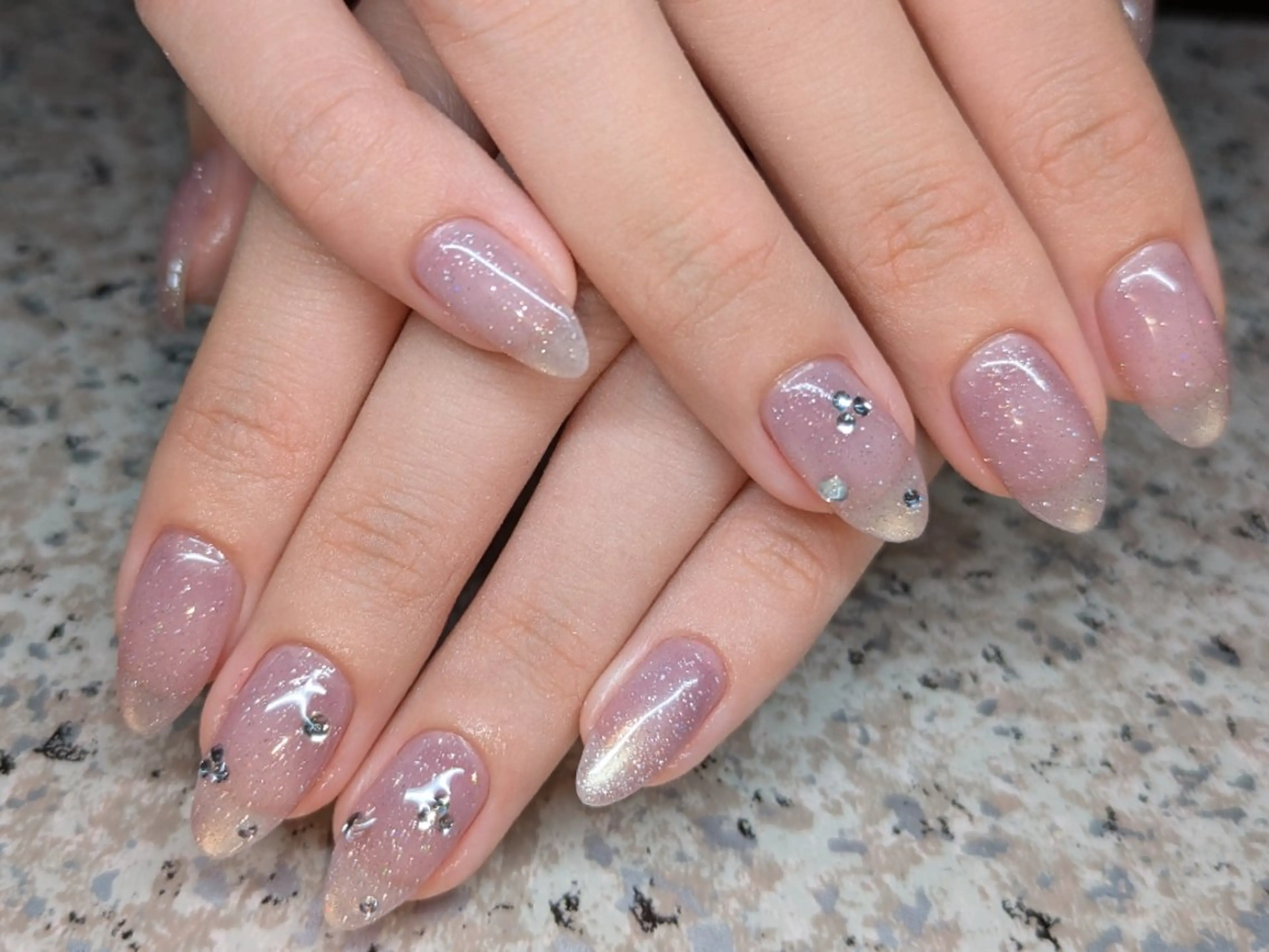 ネイル ストーンネイル ハンドネイル スズキ マイコのネイルデザイン