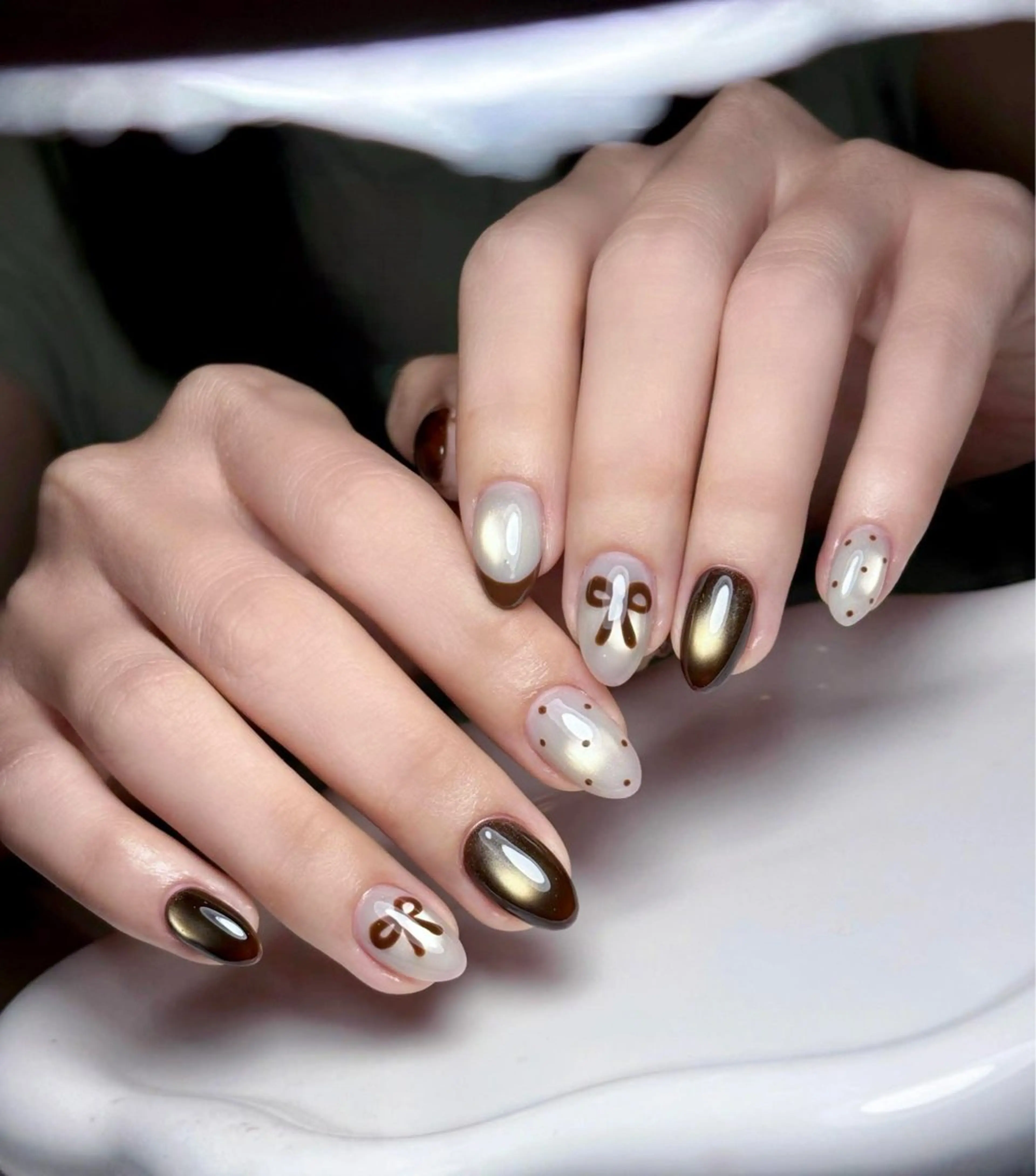 ネイル オーロラネイル ブルー チークネイル 長さ出し フットネイル ハンドネイル JIN 168 新大久保のネイルデザイン