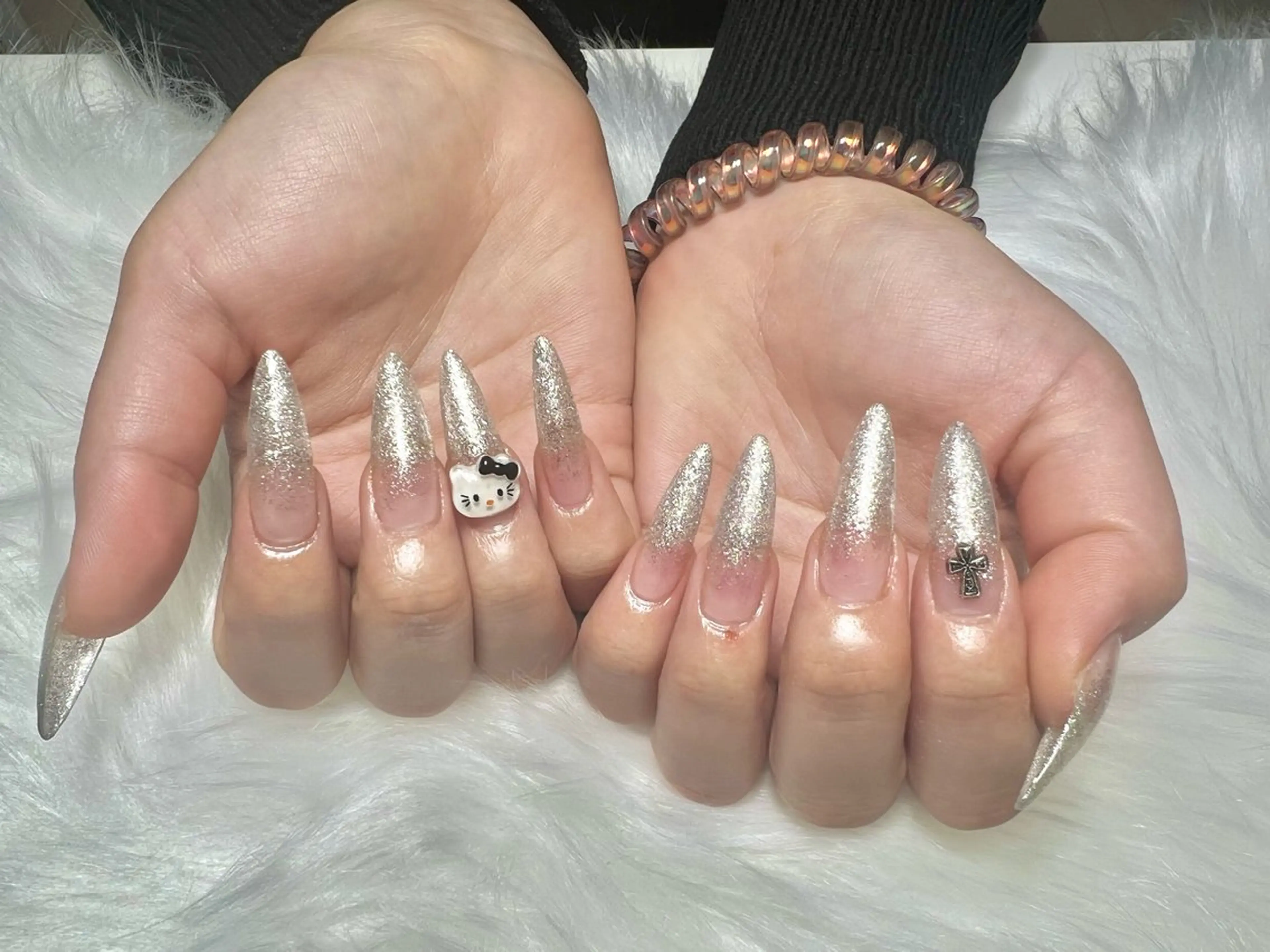 ネイル フラッシュネイル フレンチネイル ジェルネイル グラデーション ラメ(グリッター) chérie nailのネイルデザイン