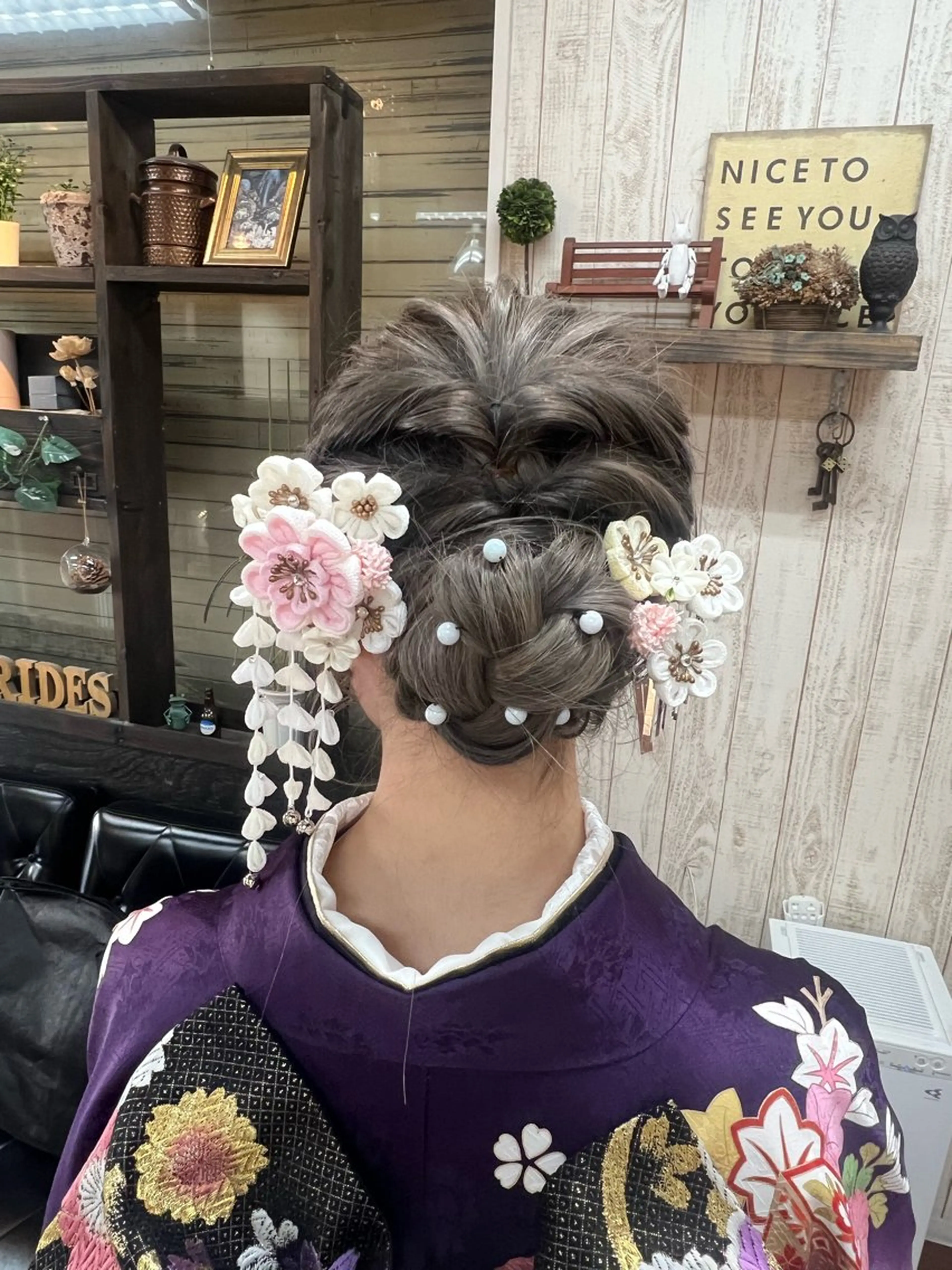 ヘアアレンジ 成人式 M.Fe's はるな 🖤メンズカット募集のヘアスタイル