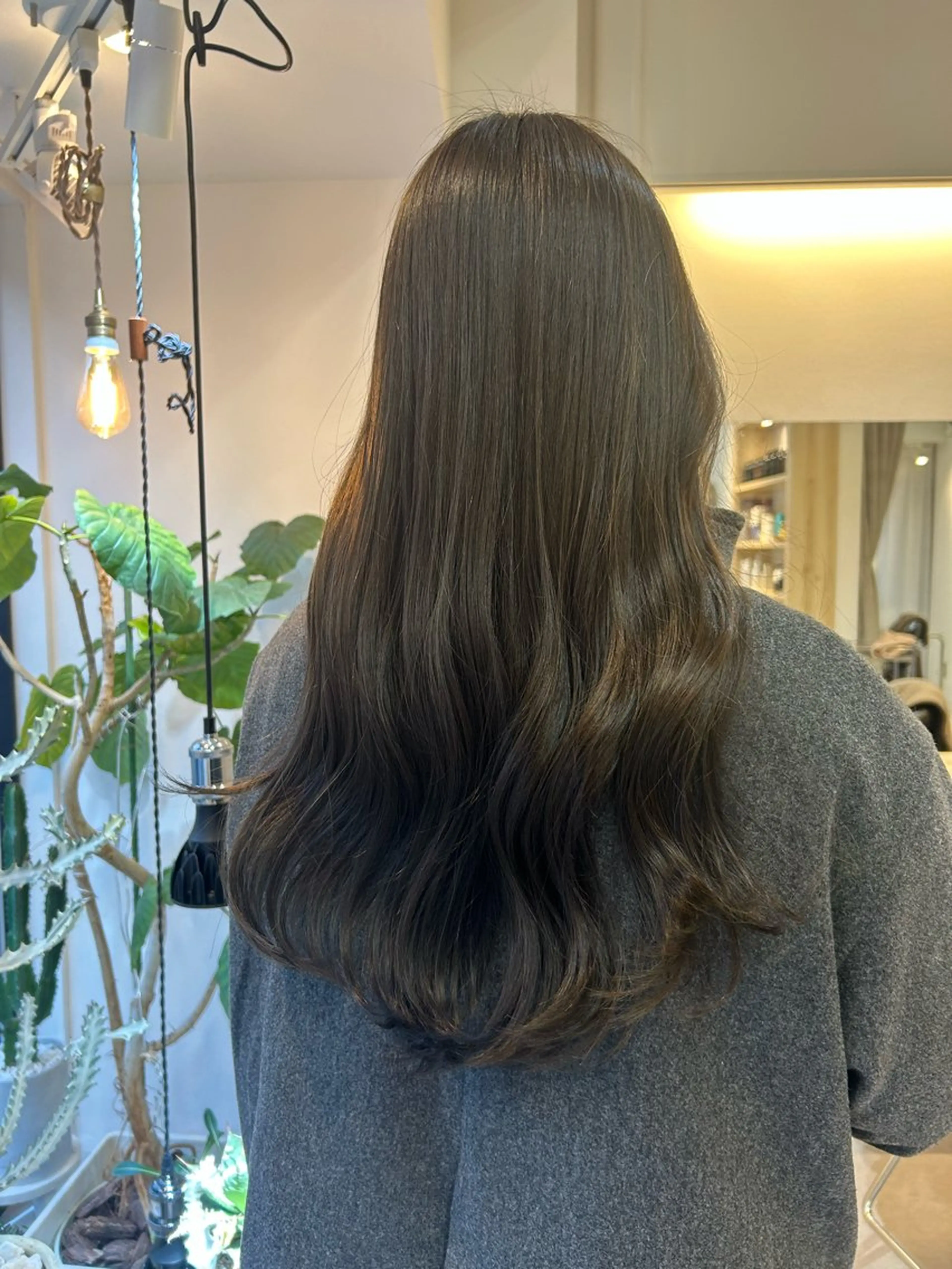 ロング ayaka ［sou］のヘアスタイル