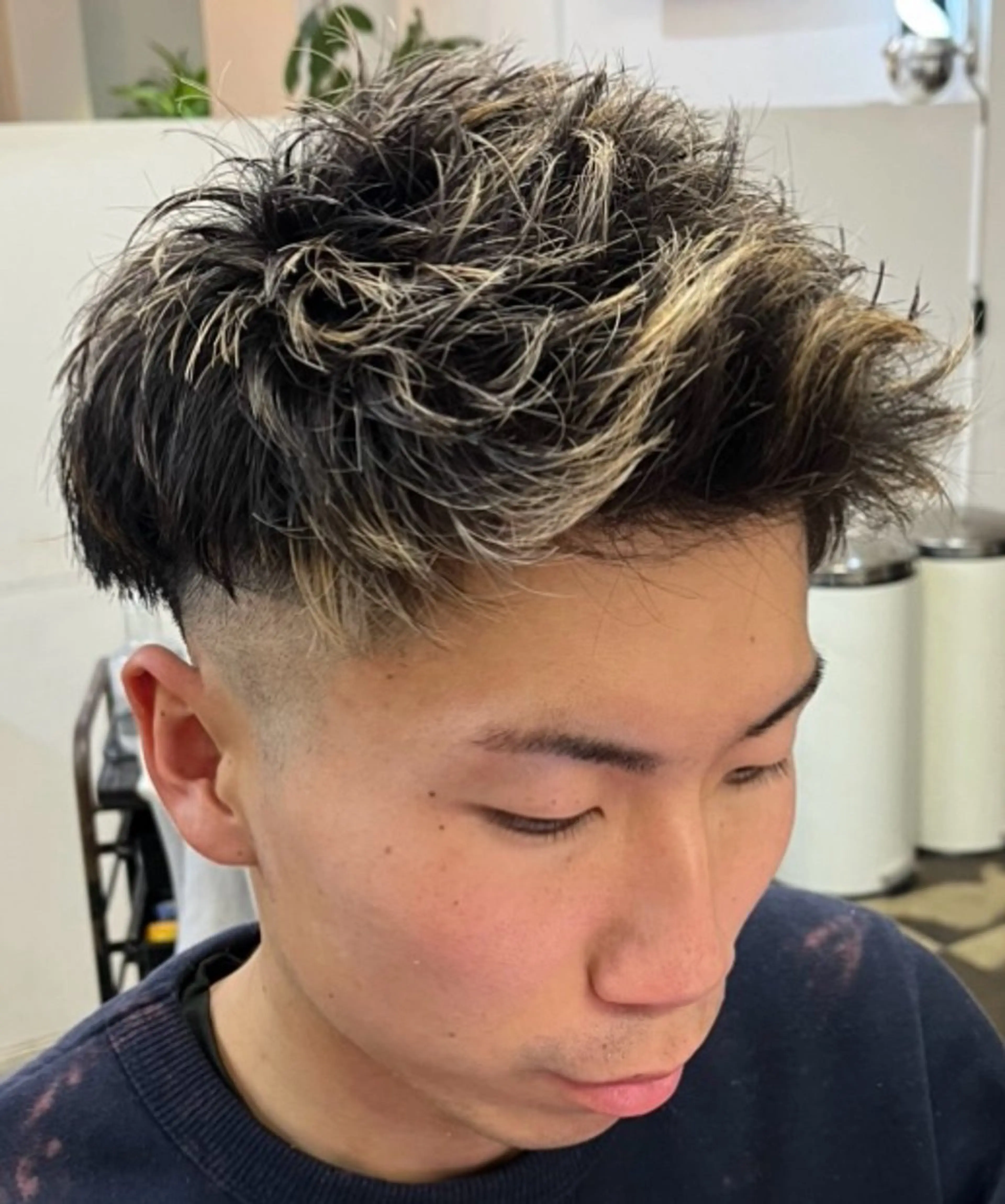 メンズ カット ヘアカラー 市道 翼のヘアスタイル