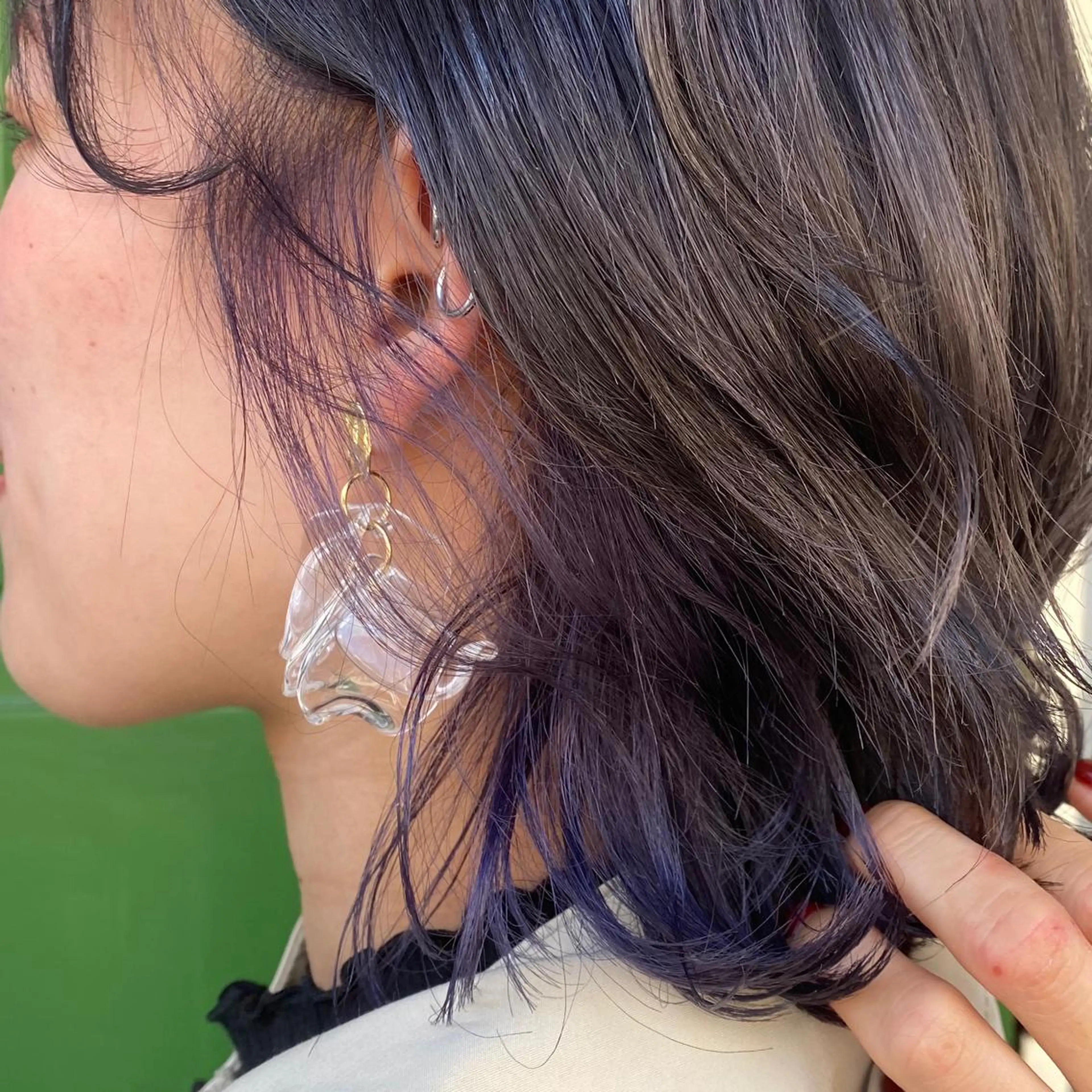 ショート カラー ブリーチ グレージュ パープルカラー カット ヘアカラー トリートメント ヘッドスパ BRITS 渡辺 菜々子のヘアスタイル