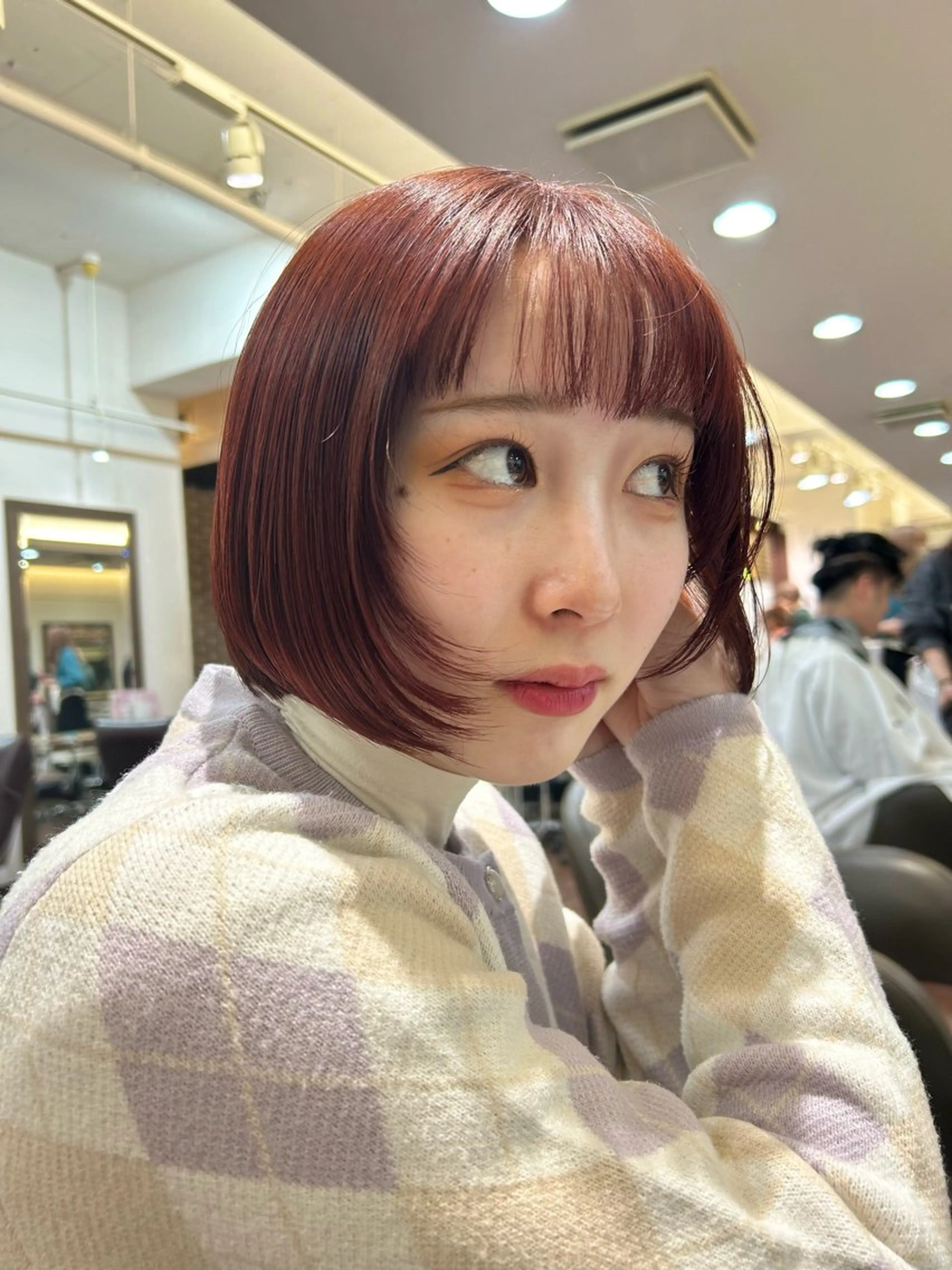 ショート カラー ベージュカラー 黒髪 ブリーチ ブルーカラー ブルーブラック ヘアカラー トリートメント ヘッドスパ ヘアセット パーマ　ネイル /コトミ🐸のネイルデザイン