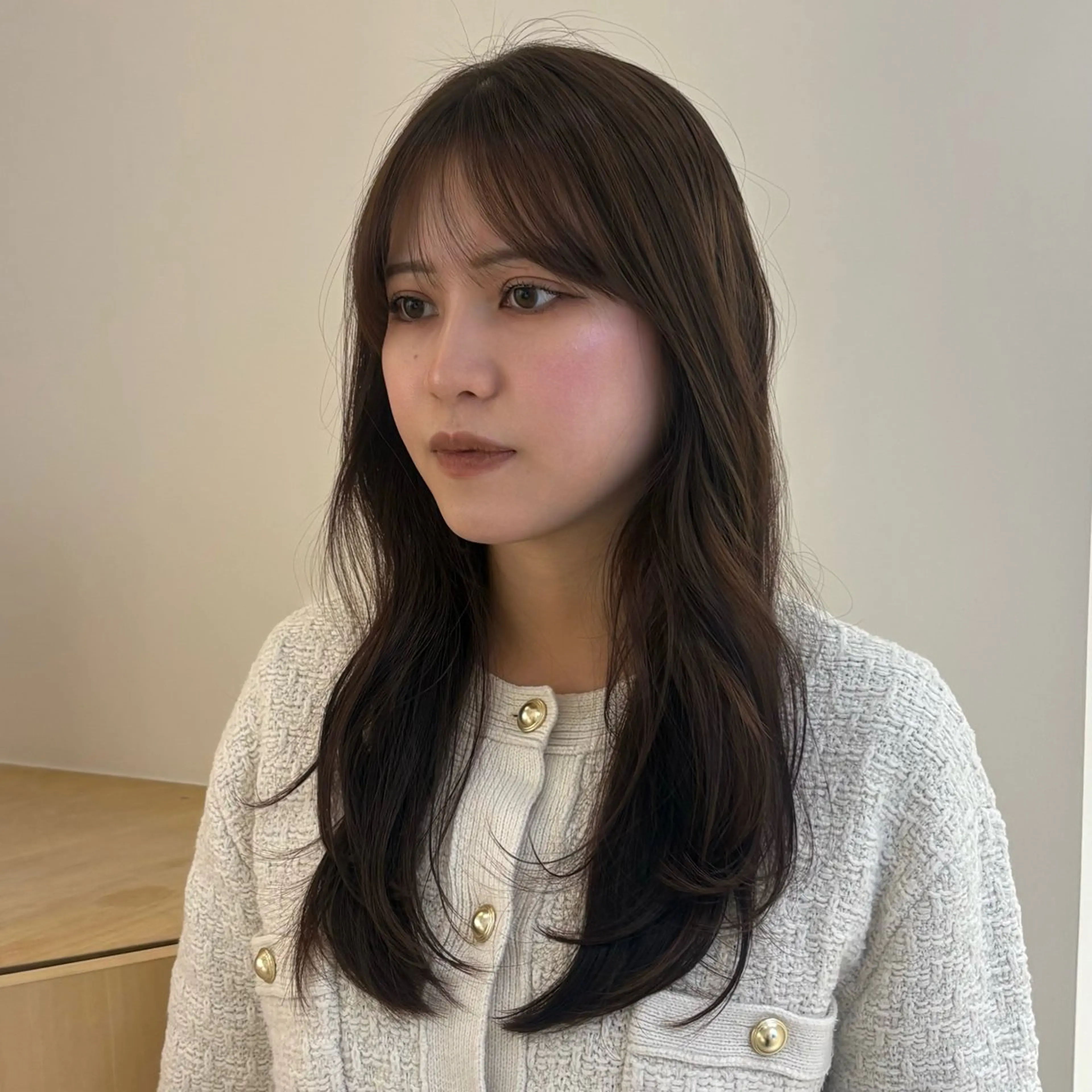 ロング 蓑輪璃央 ショートカットのヘアスタイル