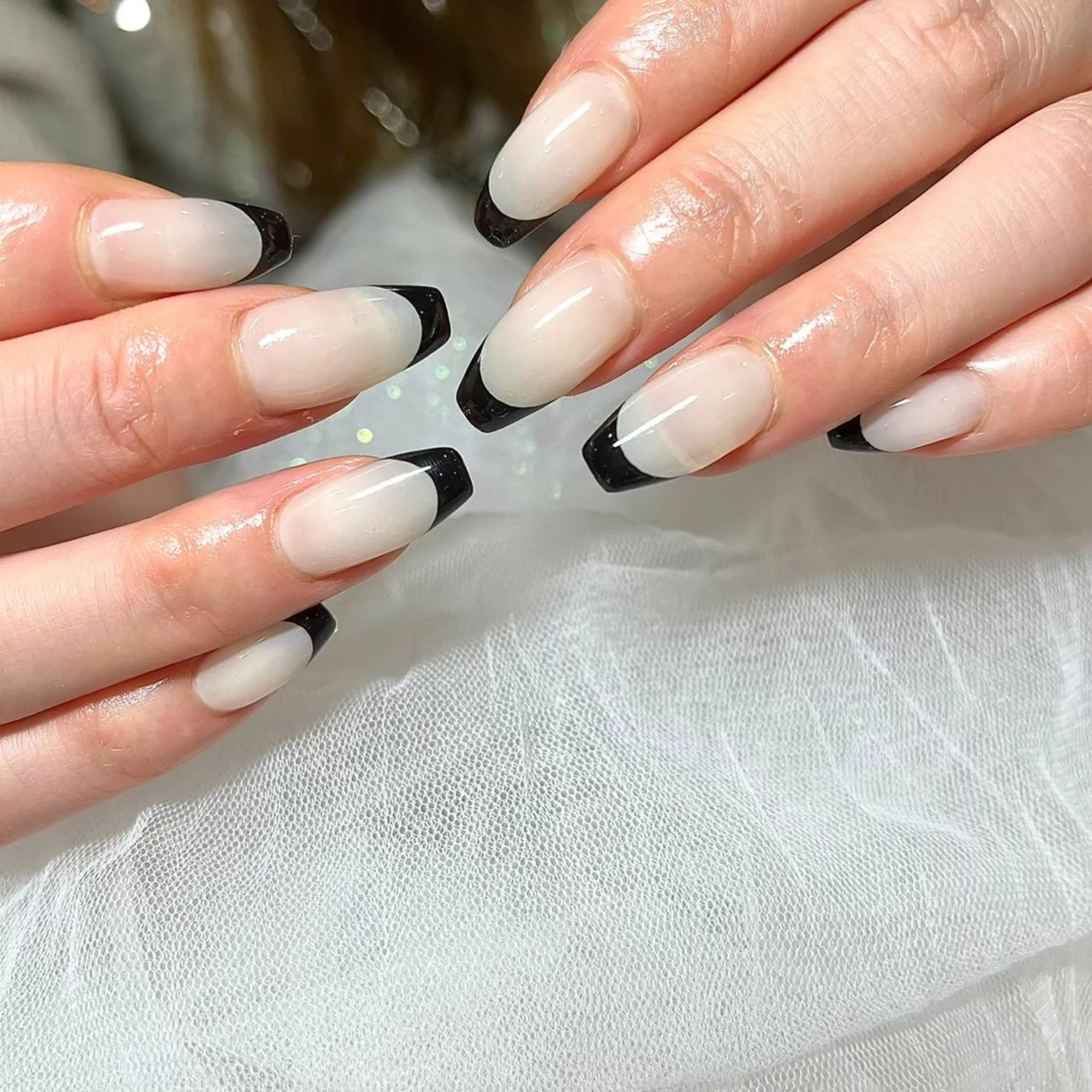 ハンド💅🏻【フレンチネイル】🔸ベースカラーあり🔸オフあり📴の写真