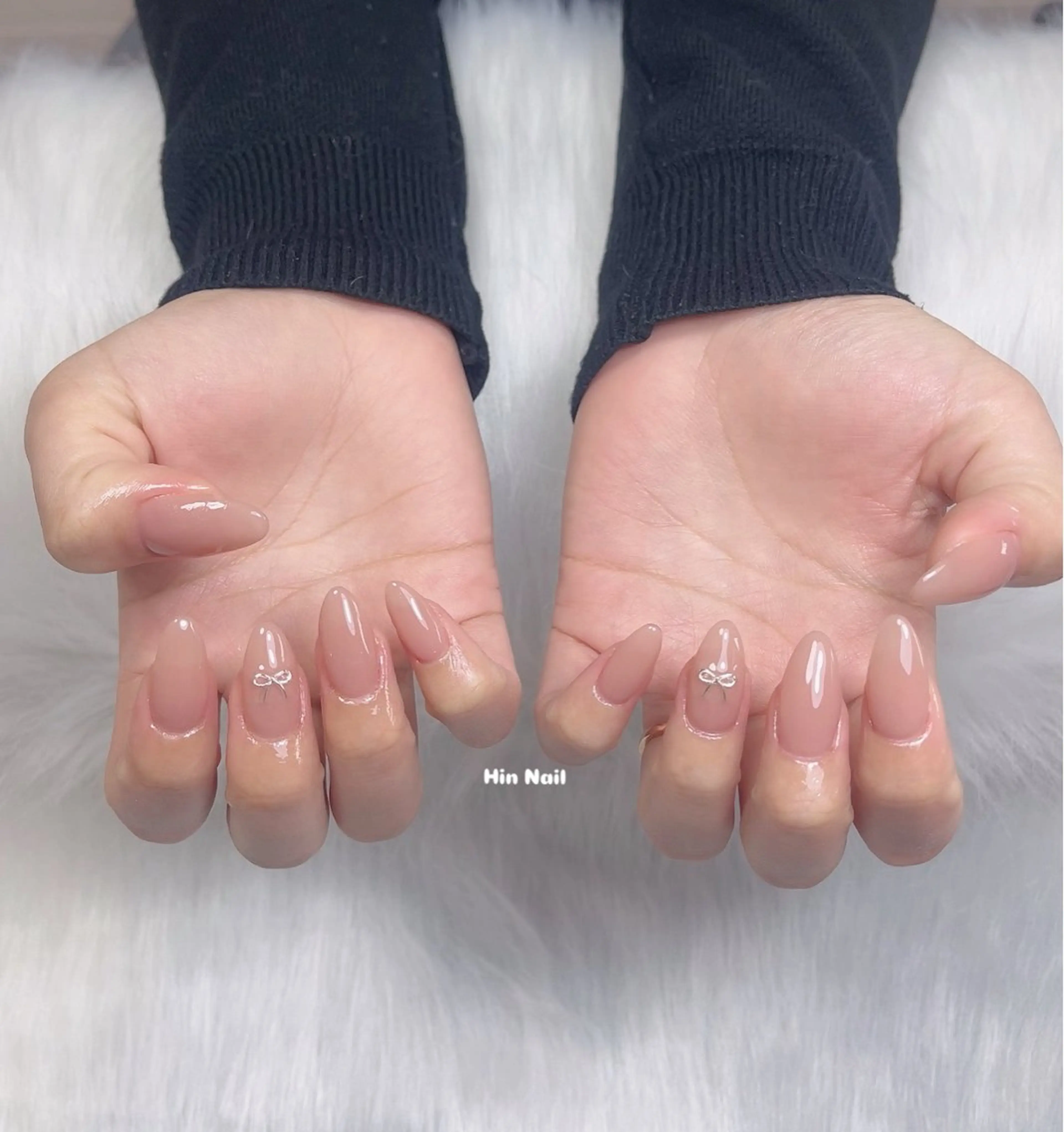 ネイル リボン ハンドネイル HIN NAILのネイルデザイン