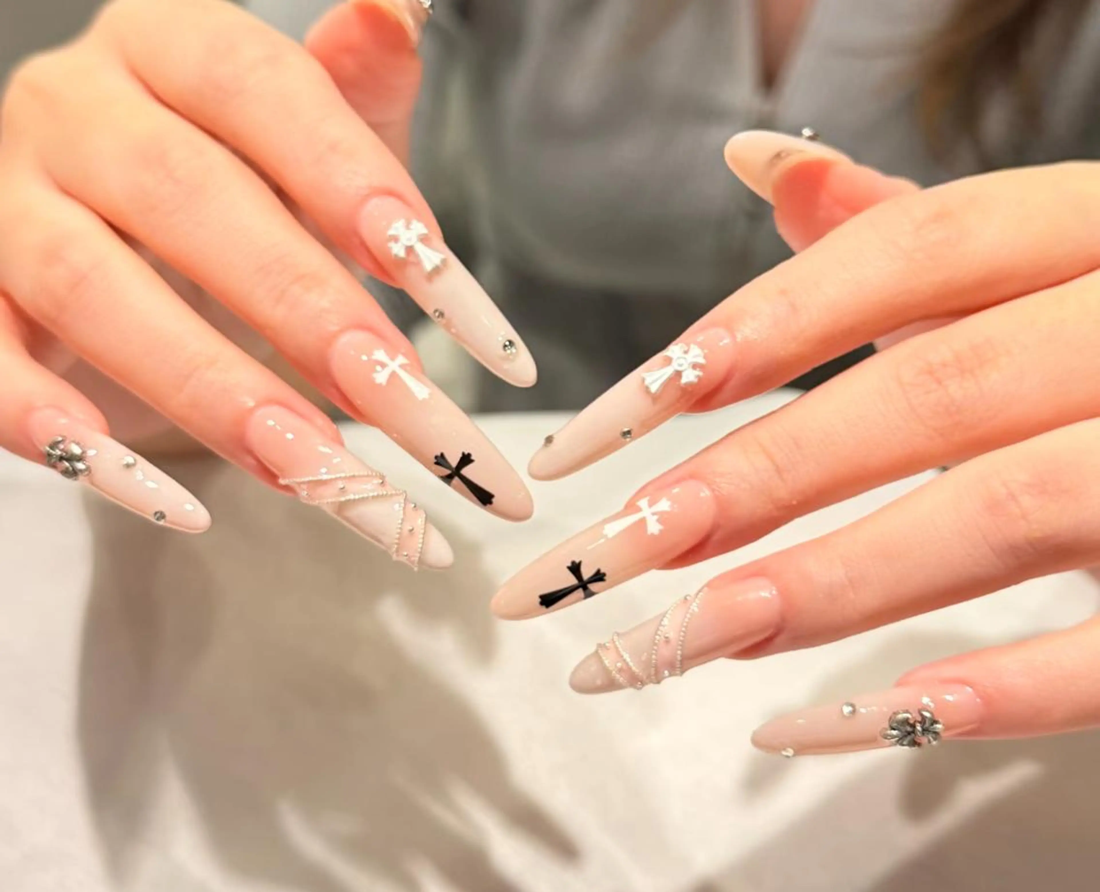 ネイル ハンドネイル 🎀 NaNa_nailのネイルデザイン