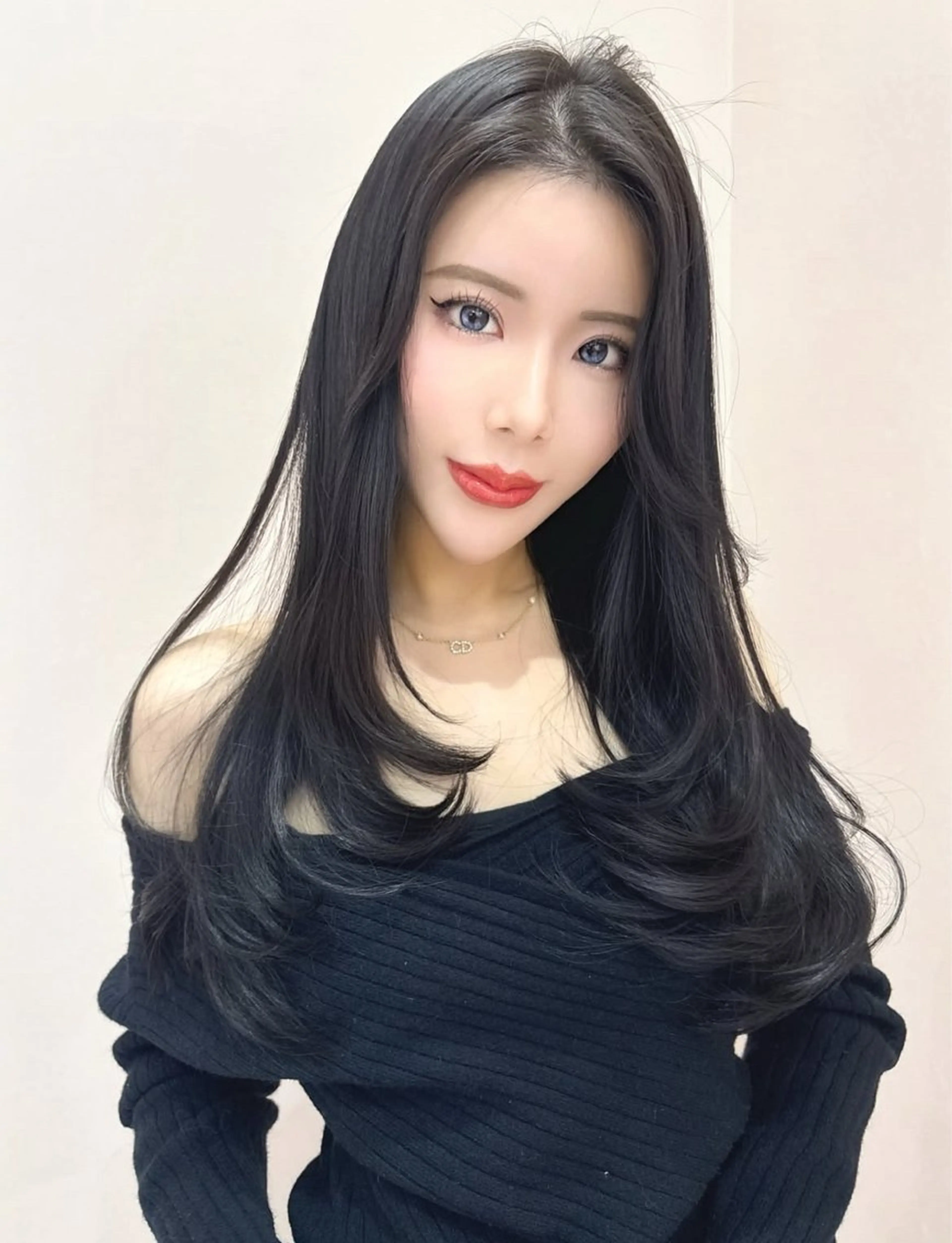 ロング カラー カット ヘアカラー トリートメント レイヤー/髪質改善 /透け感カラー/艶髪のヘアスタイル