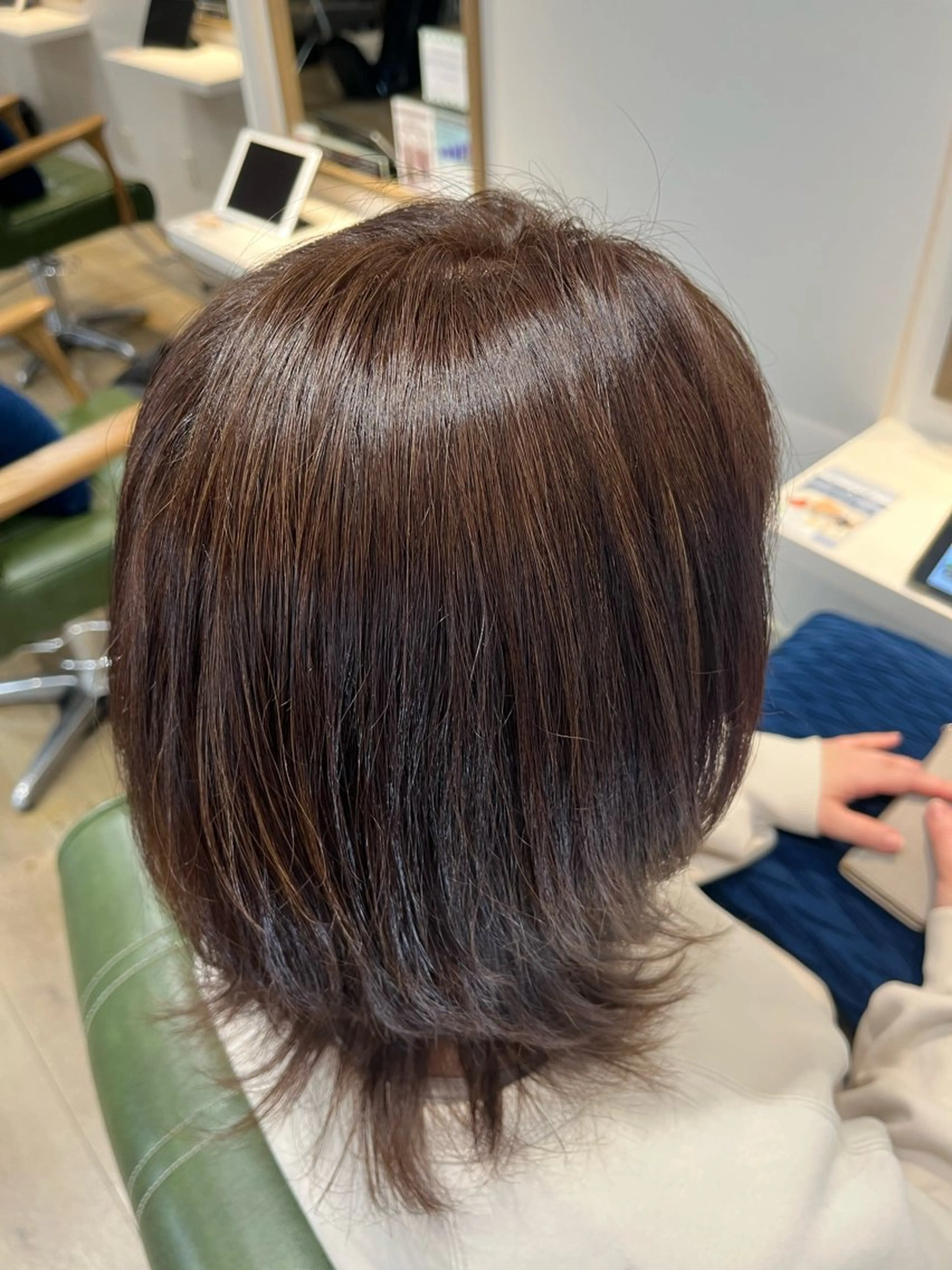 ミディアム ハイライト 小鴨 美佳のヘアスタイル