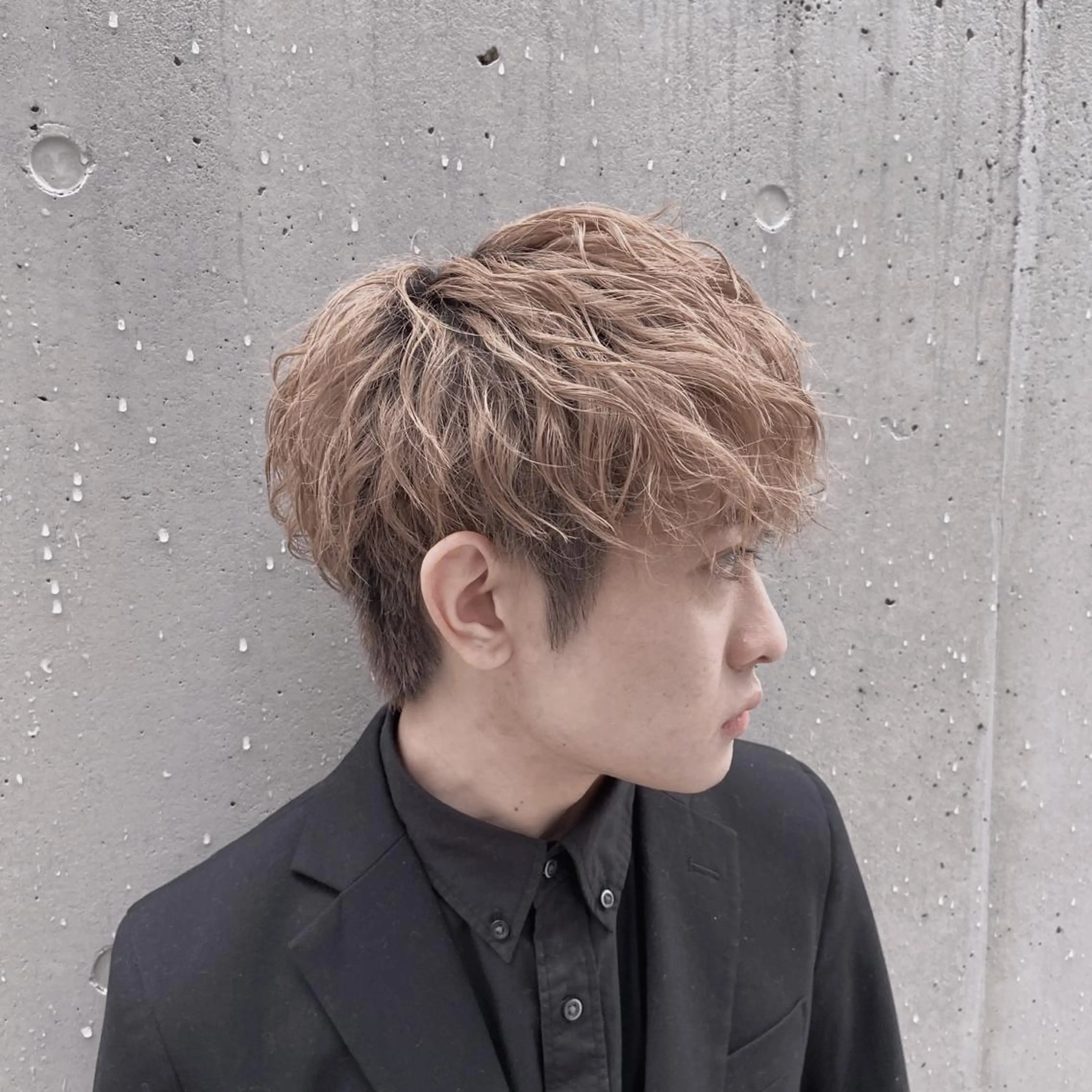 カラー メンズ メンズブリーチ ブリーチ カット ヘアカラー トリートメント メンズ縮毛矯正 ♠️店長下平隼人のヘアスタイル