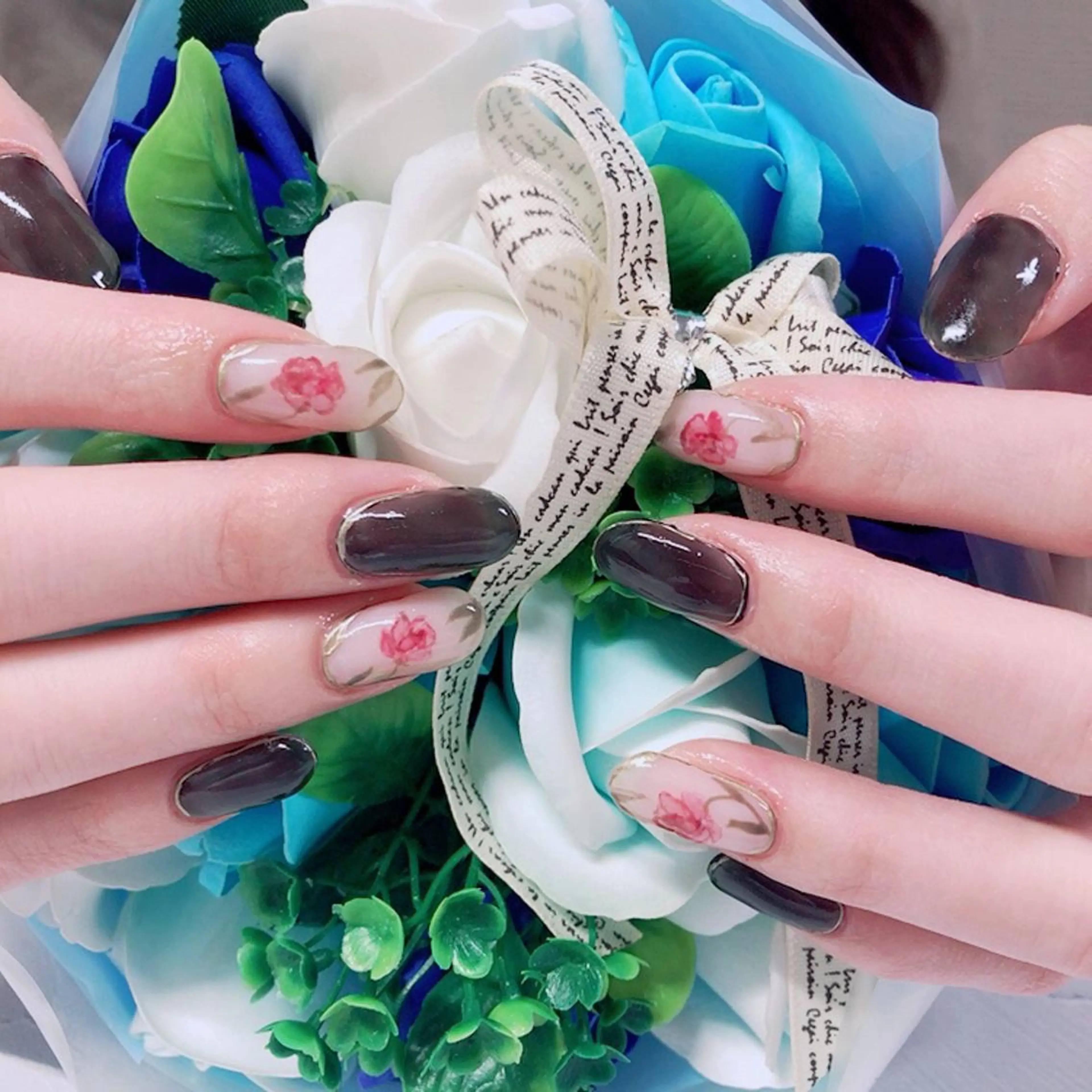 ネイル 奥園 良恵のネイルデザイン