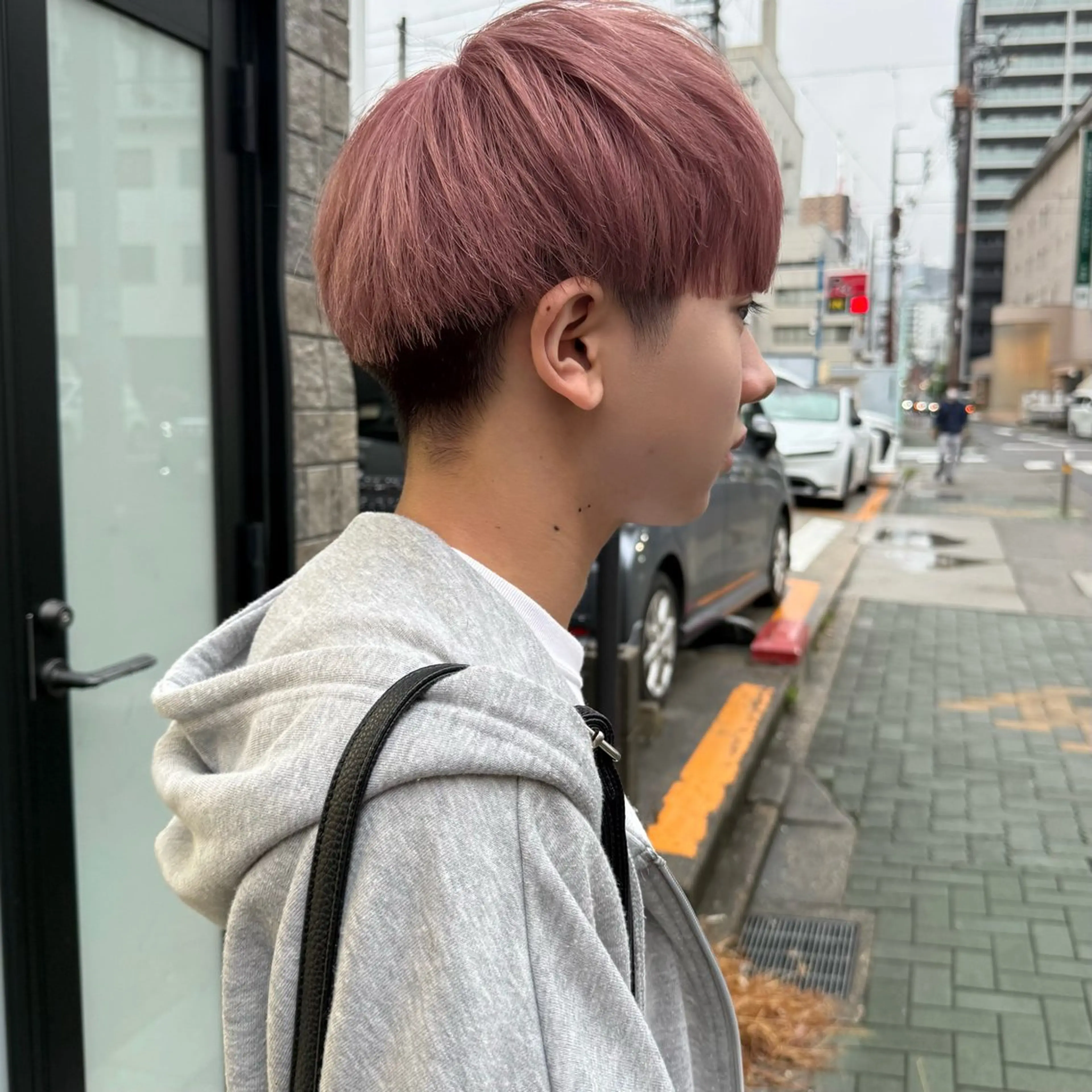 カラー メンズ ベージュカラー ピンクカラー ピンクベージュ カット ヘアカラー 舟橋耀/ブリーチカラ ー/レイヤーカットのヘアスタイル