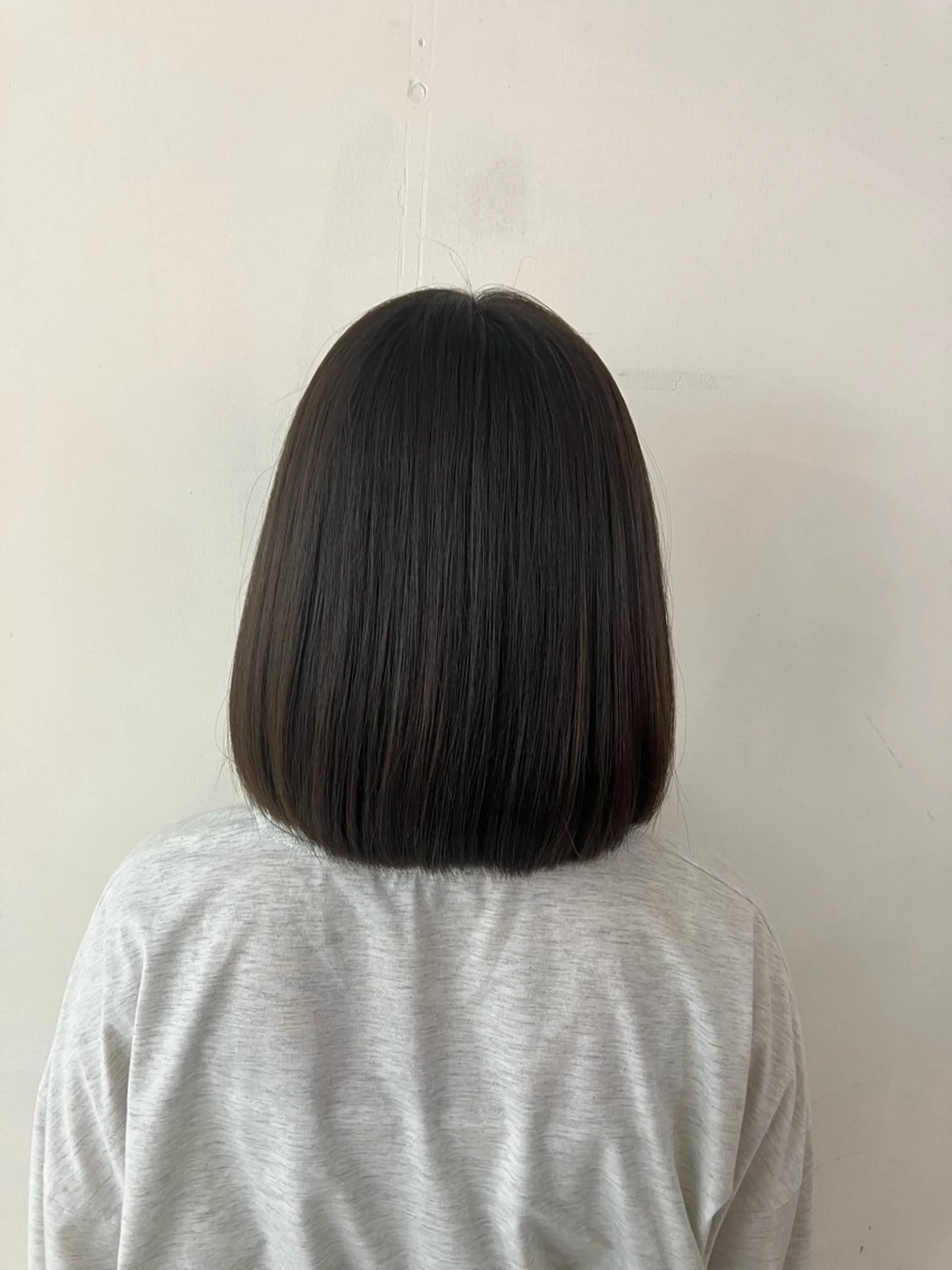 ショート ボブ 長めボブ door white hideのヘアスタイル