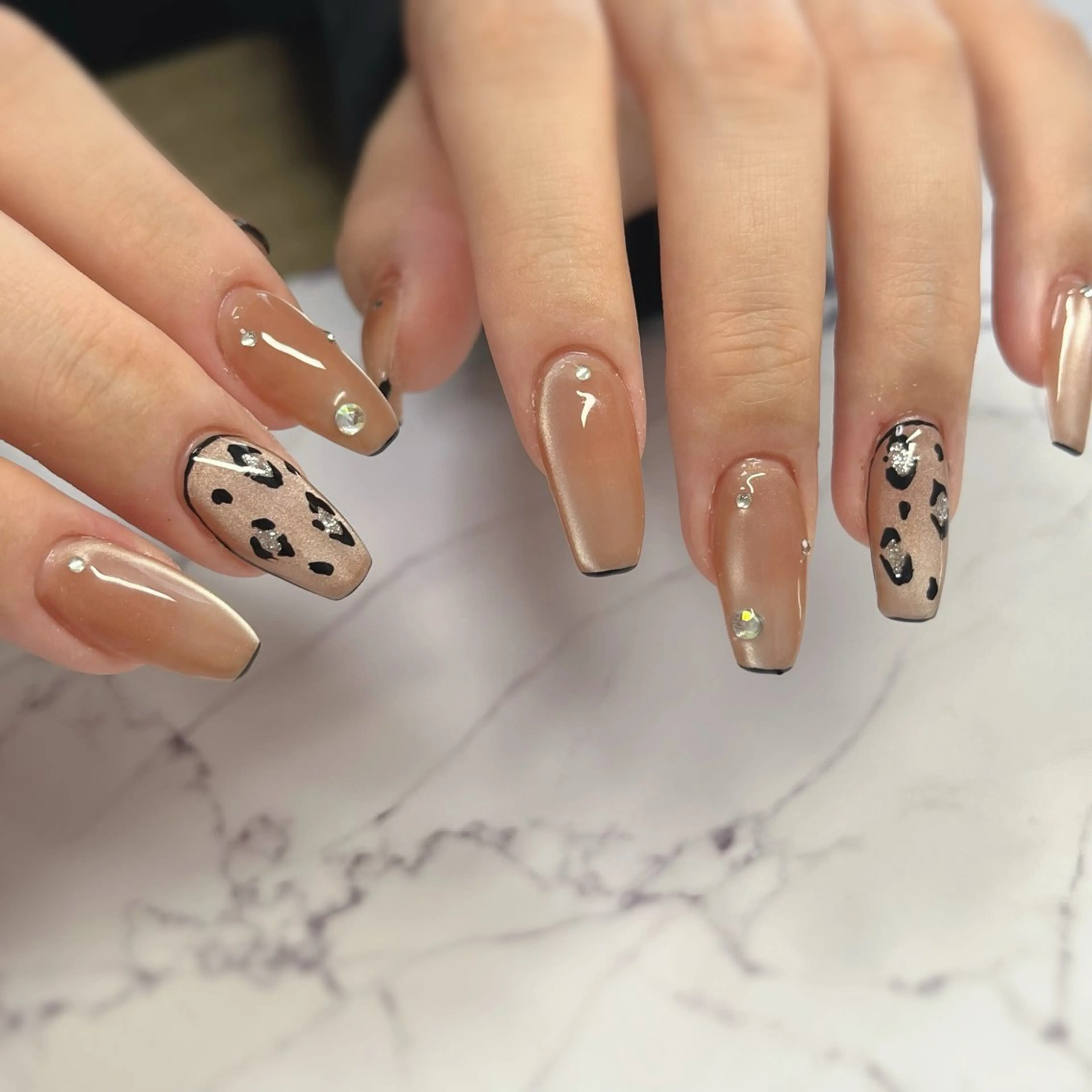 ネイル マグネットネイル ハンドネイル Yun nailのネイルデザイン