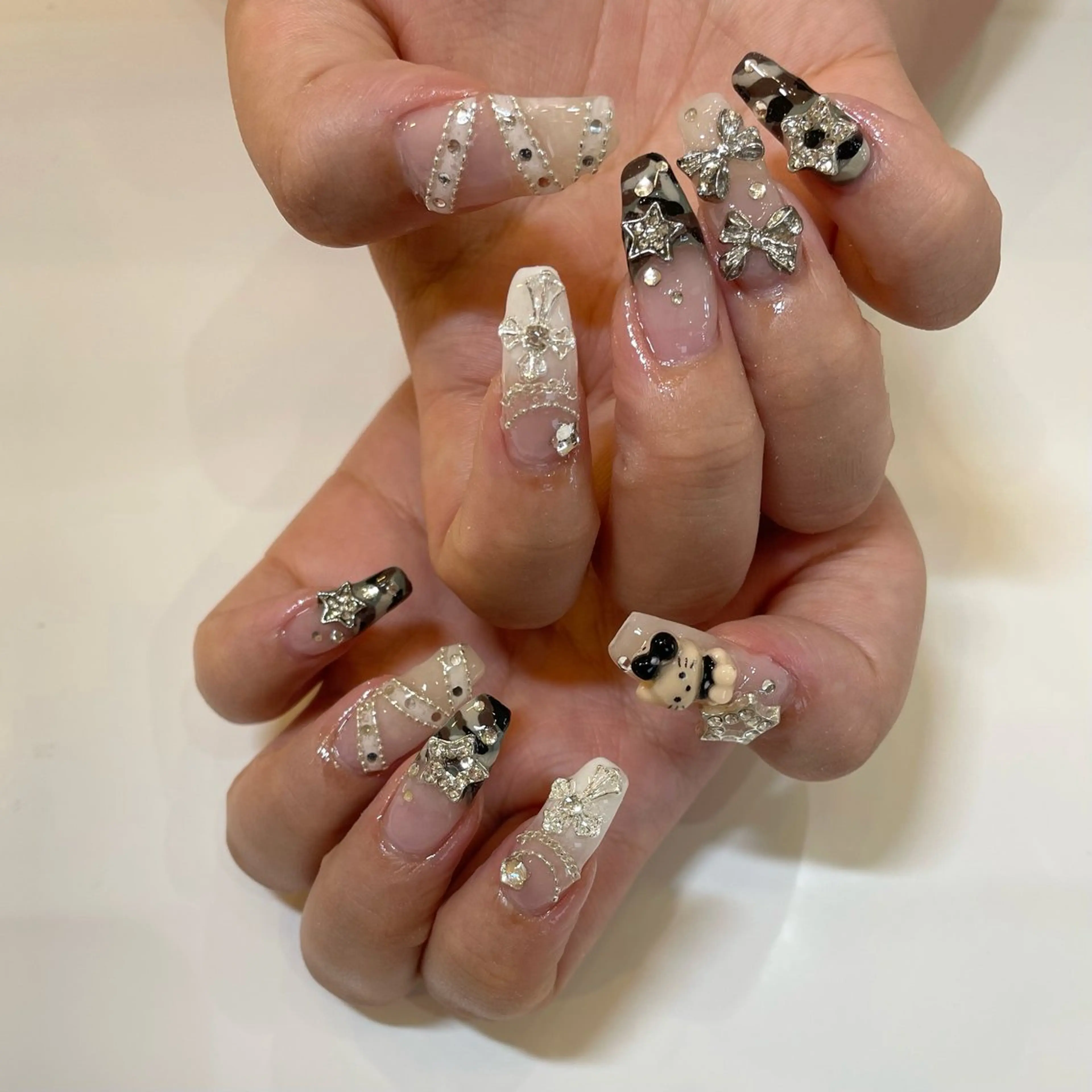 ネイル Nail Salon Gummi.のネイルデザイン