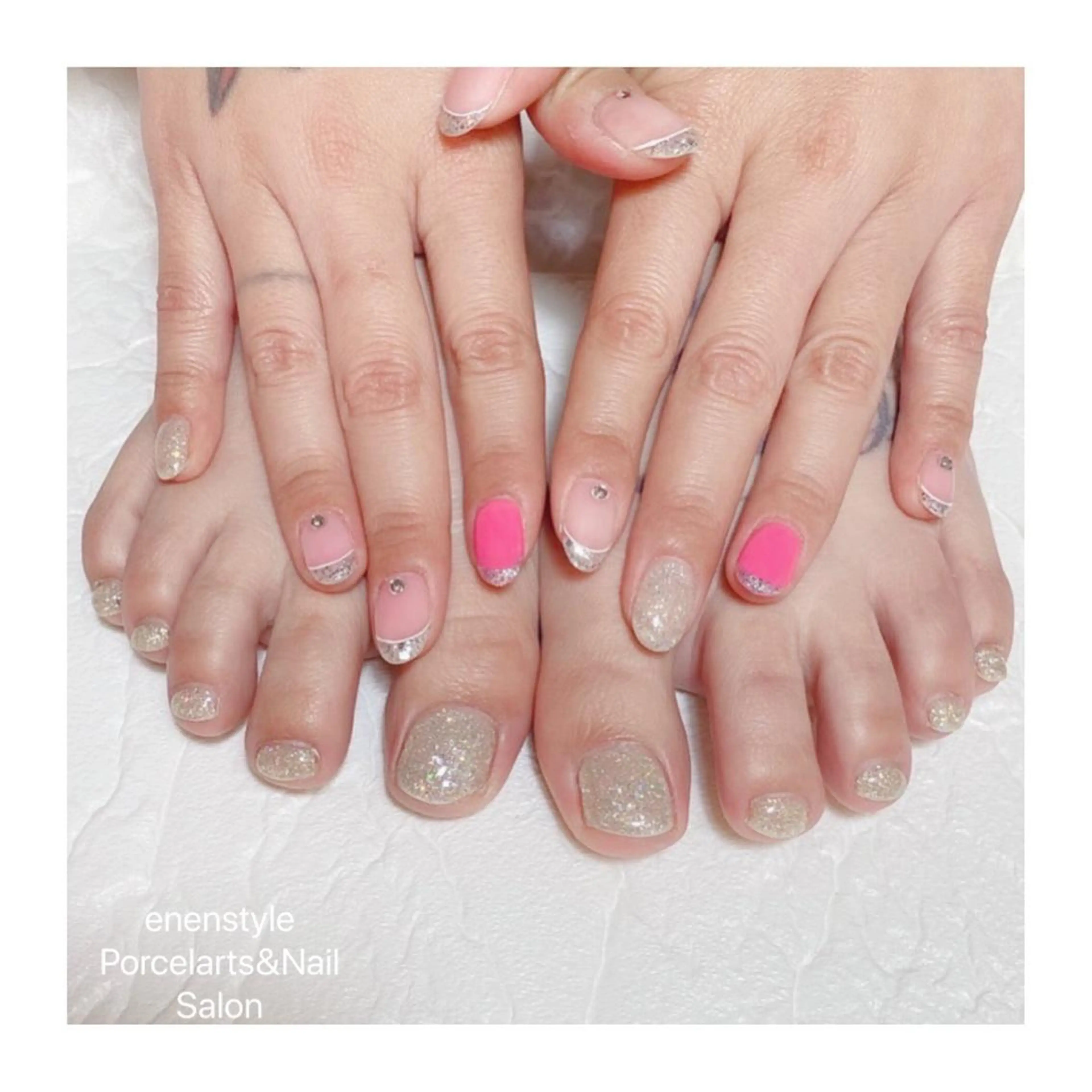 ショート ネイル ハンドネイル フットネイル 👑enen style👑のネイルデザイン