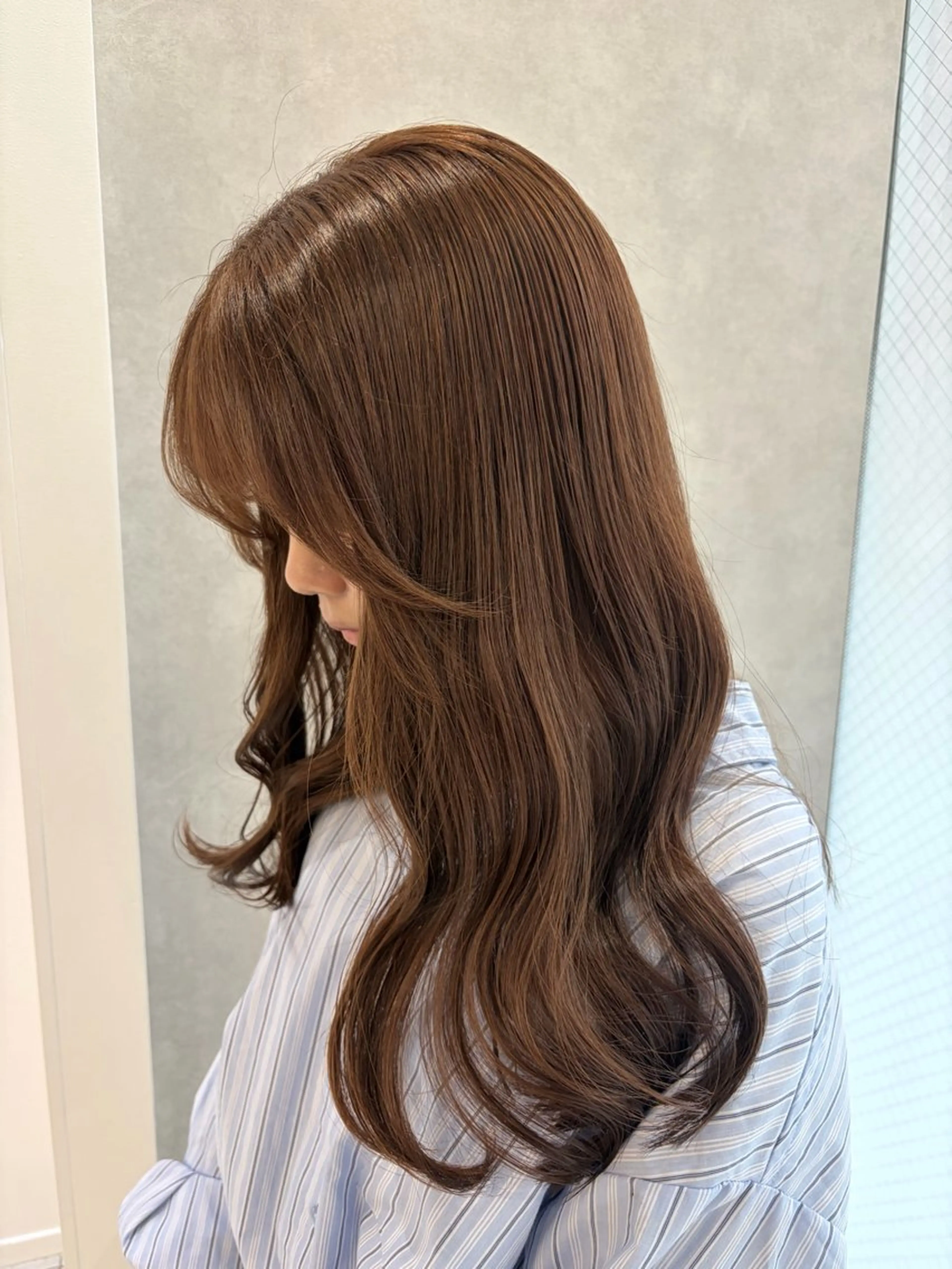 ロング カラー カット ヘアカラー トリートメント 小顔レイヤー/明るめ ベージュ/モモ/横浜のヘアスタイル