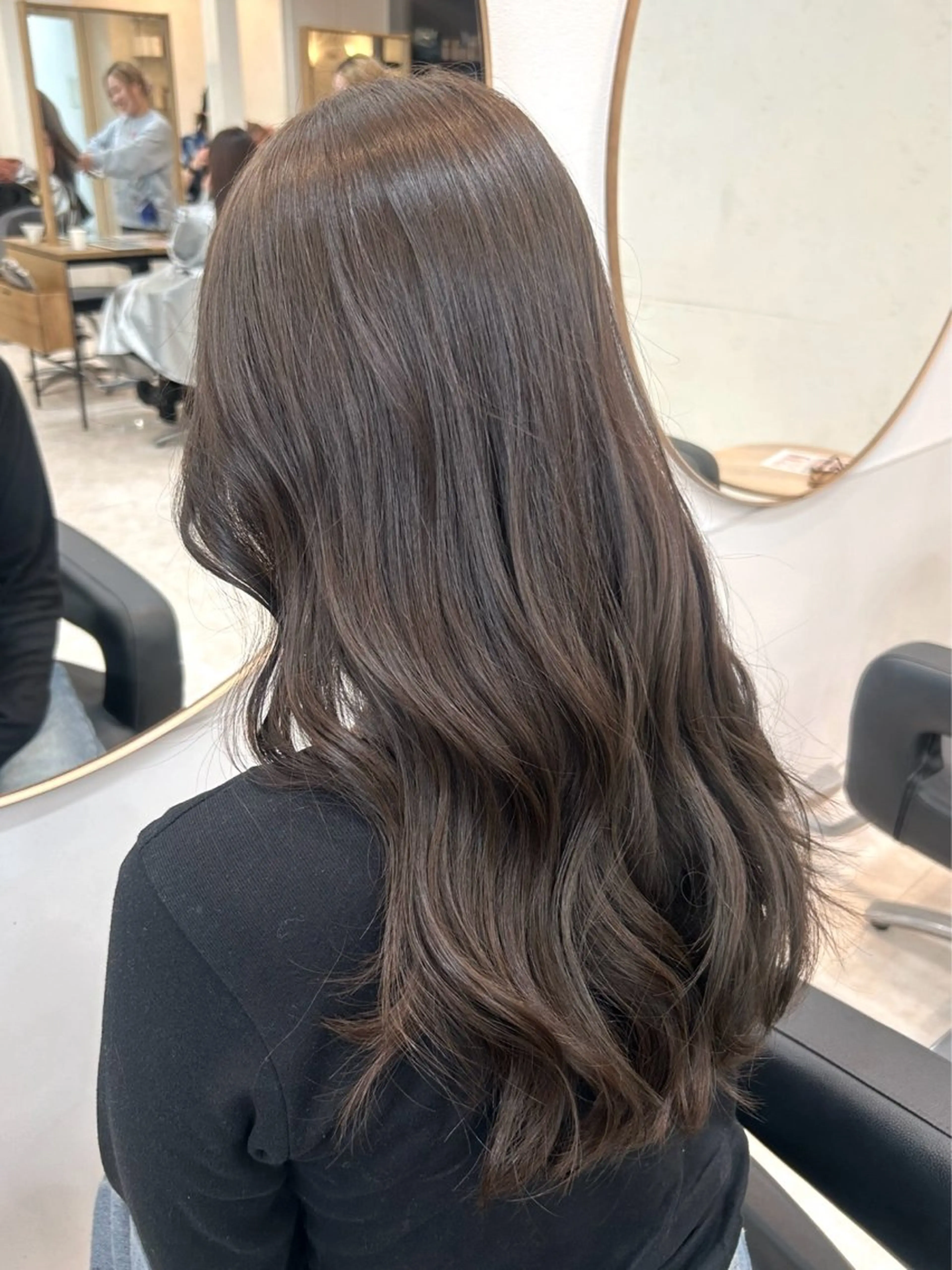 ロング カラー y u i ★ 梅田美容室のヘアスタイル