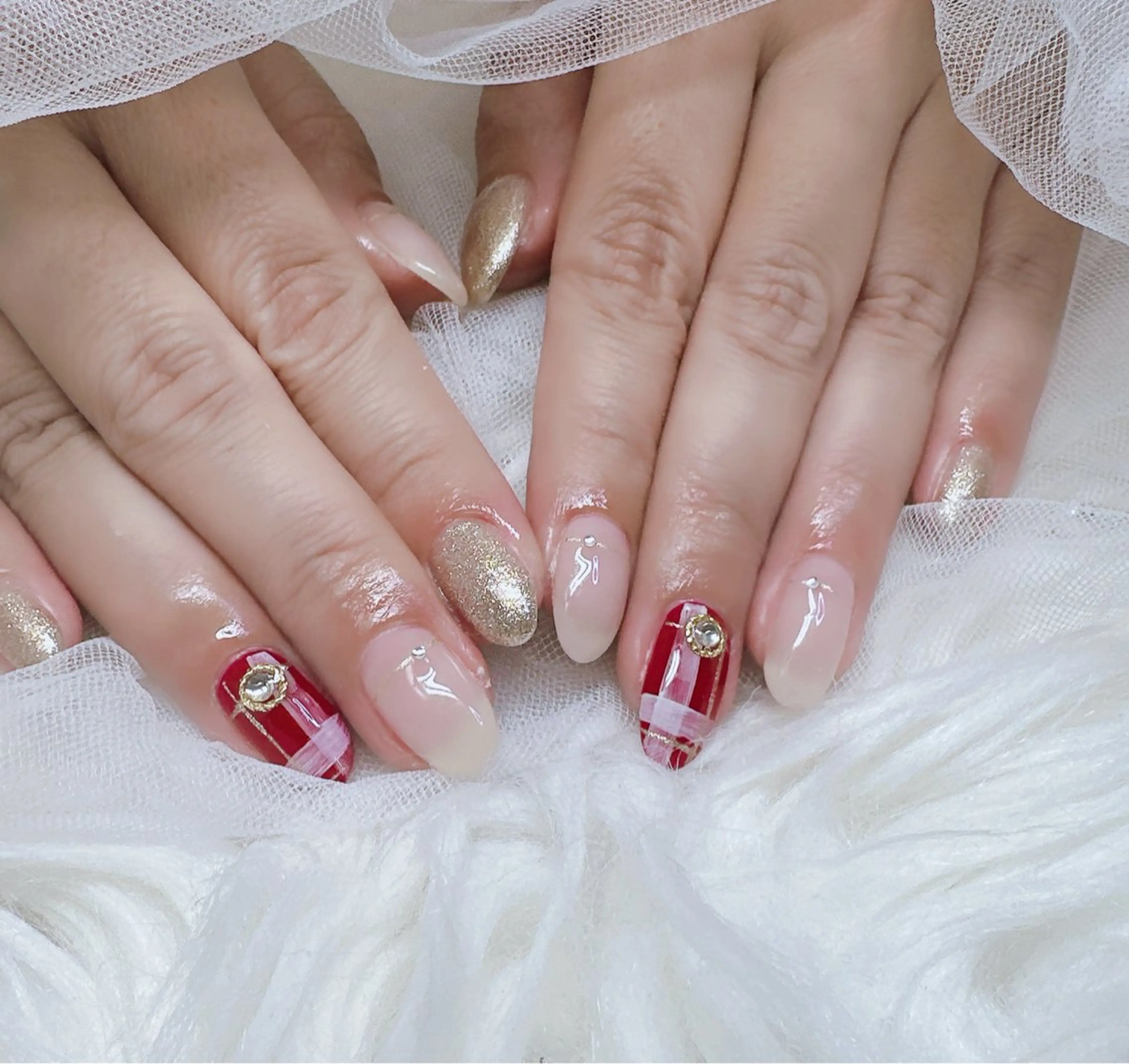 ネイル 高島 夏海のネイルデザイン